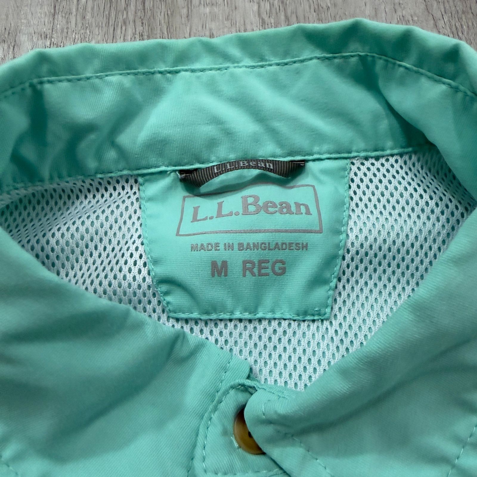L.L. Bean LL Bean Tropicwear Shirt Medium Teal Long Sleeve Button Size US M / EU 48-50 / 2 - 4 Thumbnail
