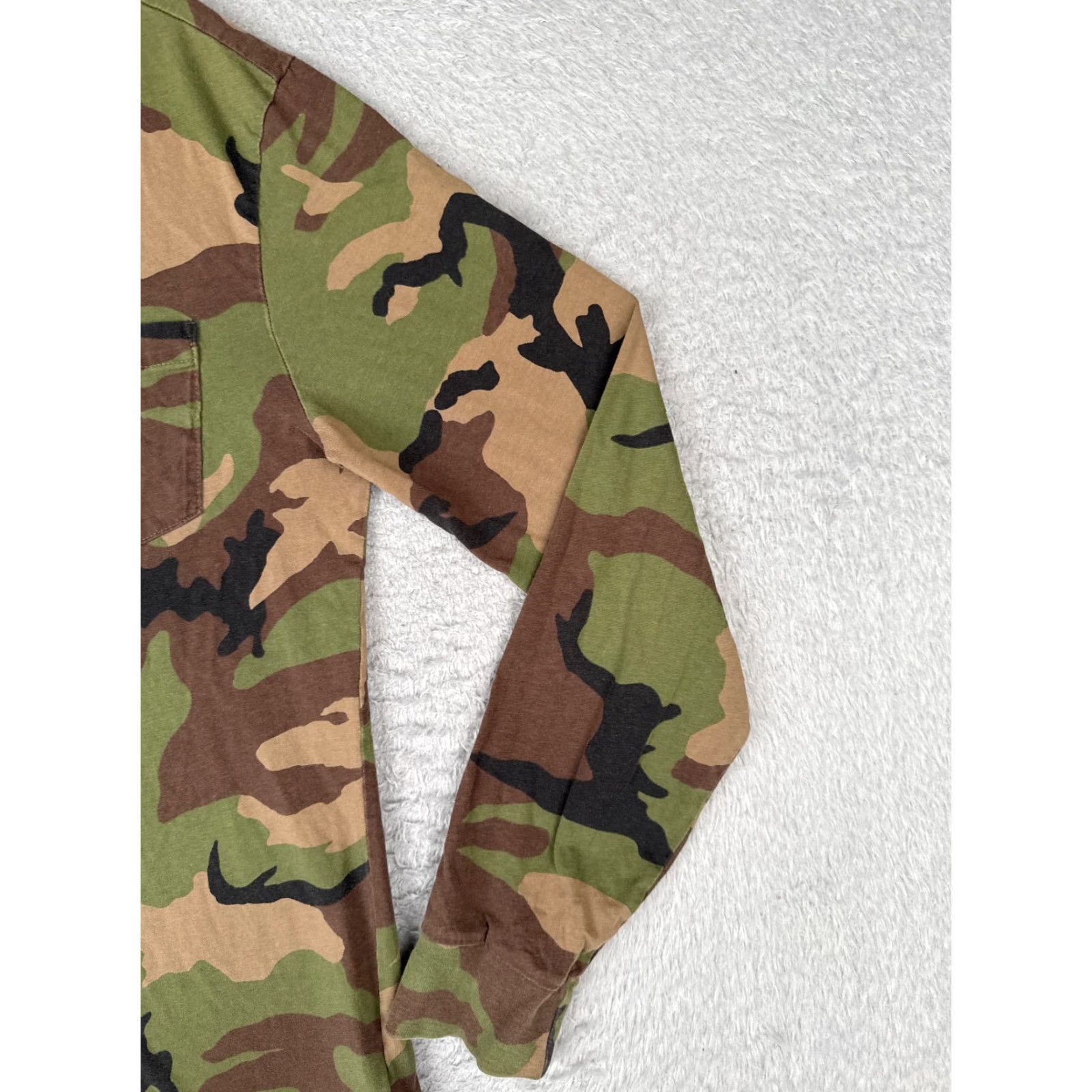 Ralph Lauren Polo Ralph Lauren Shirt Adult Small Green Camo Long Sleeve Crew Pocket READ Size US S / EU 44-46 / 1 - 2 Thumbnail
