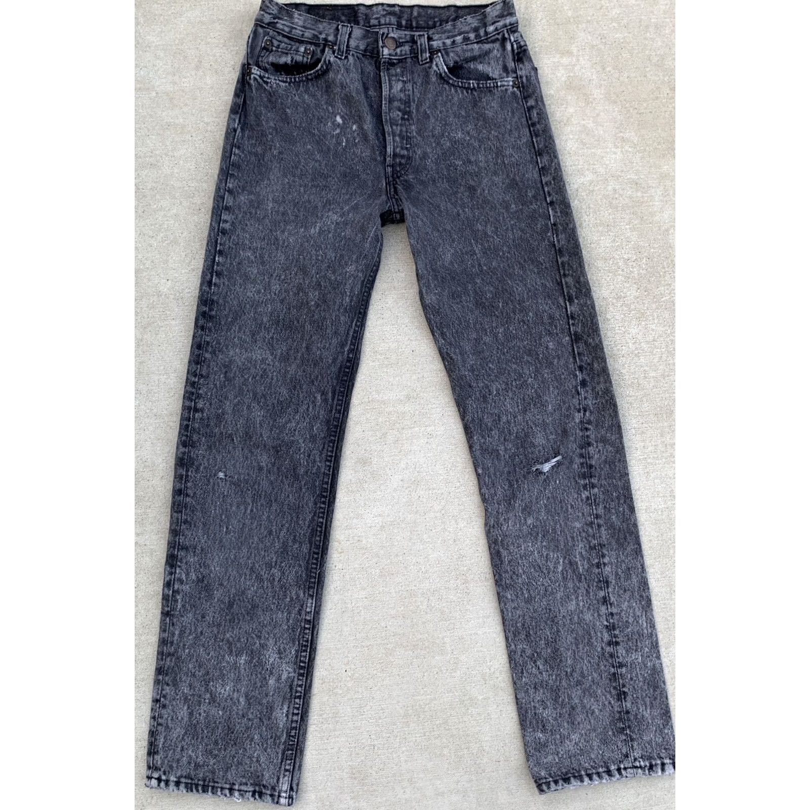 Levi's Vintage Levi's 501 Jeans Button Fly Faded Black Size 29 Regular Men Jeans 5-Pocket Distressed Inseam 31.75in Cotton Denim USA Made Rise 10-12in Size US 29 - 5 Thumbnail