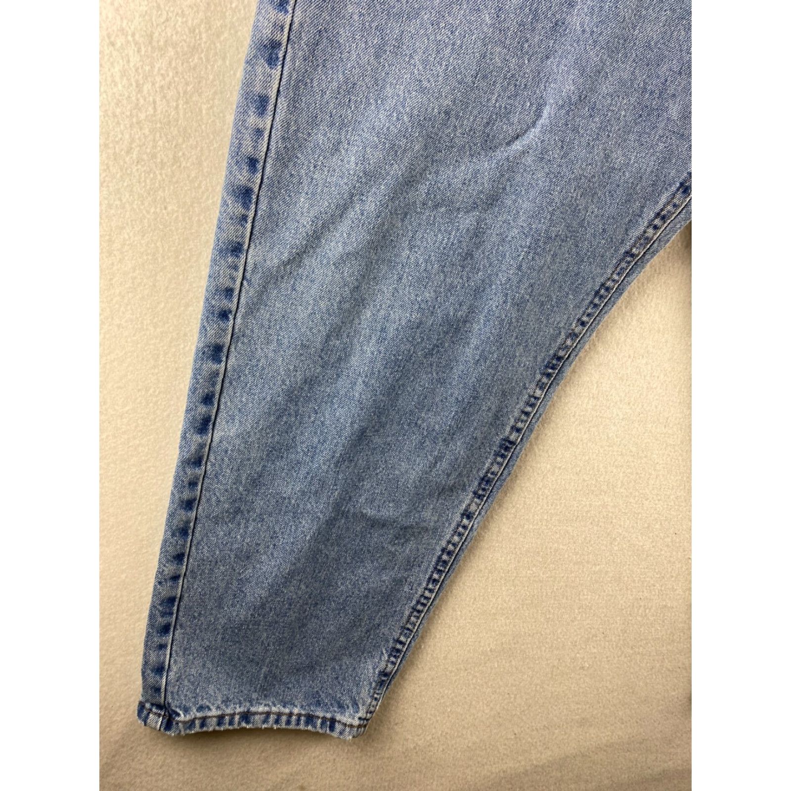Vintage VINTAGE L.L. Bean Jeans Mens 42 x 29 Blue Tapered Relaxed Denim Light Jeans Size US 42 / EU 58 - 4 Thumbnail
