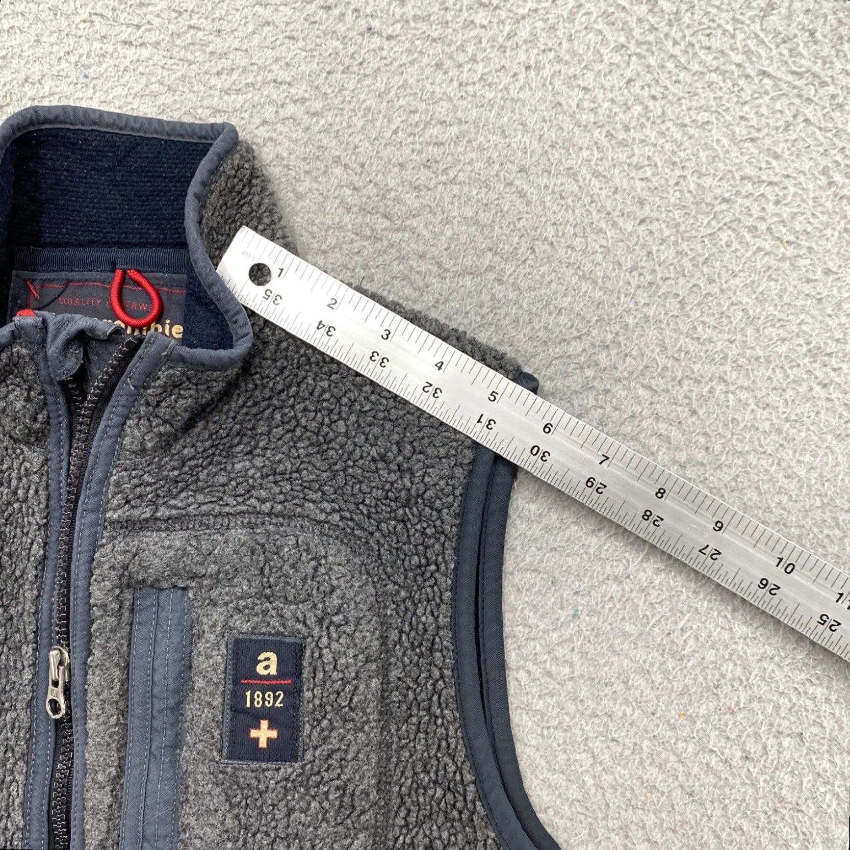 Abercrombie & Fitch Y2K Abercrombie & Fitch Gray Sherpa Full Zip Vest Women’s M Size M / US 6-8 / IT 42-44 - 6 Thumbnail