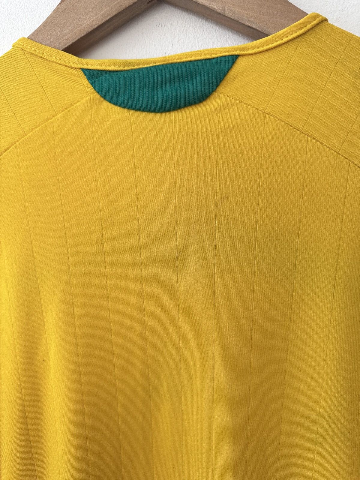 Adidas South Africa 2005 2006 Home Football Shirt Jersey Adidas Size US M / EU 48-50 / 2 - 19 Thumbnail