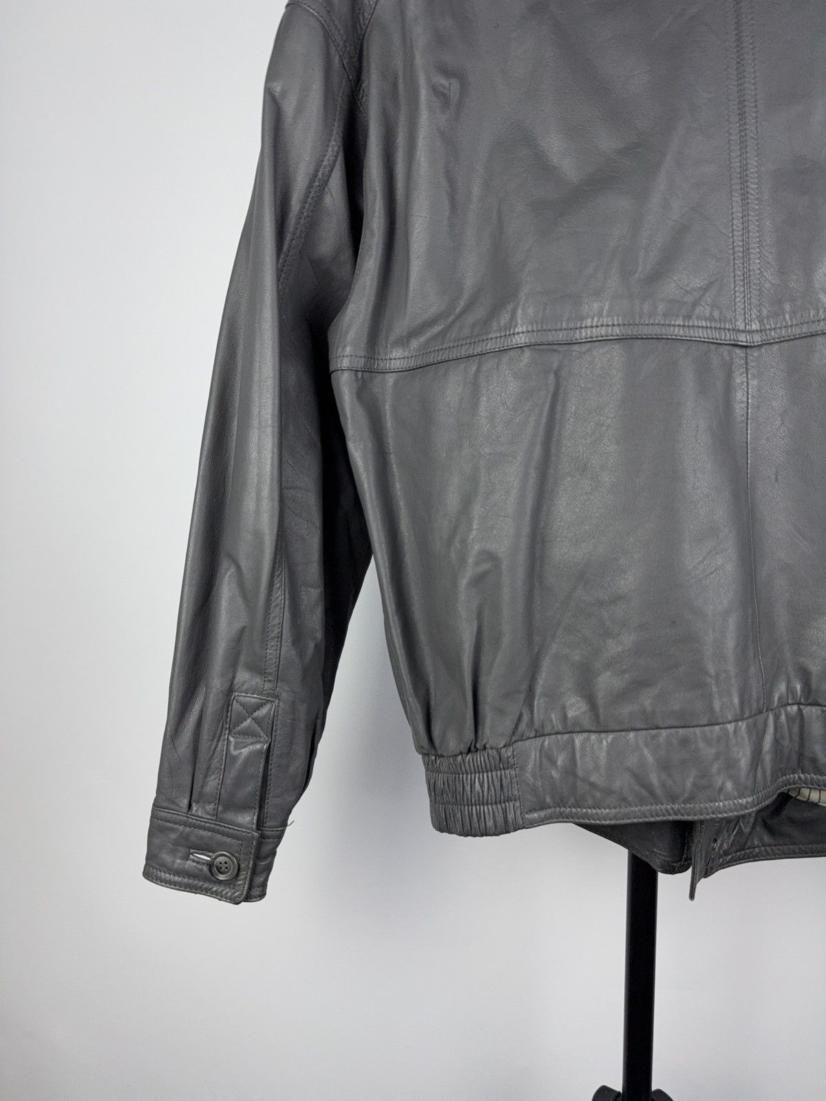 Vintage Vintage 90s Avant Garde Leather Leonardo Biker MOTO Jacket Size US M / EU 48-50 / 2 - 11 Thumbnail