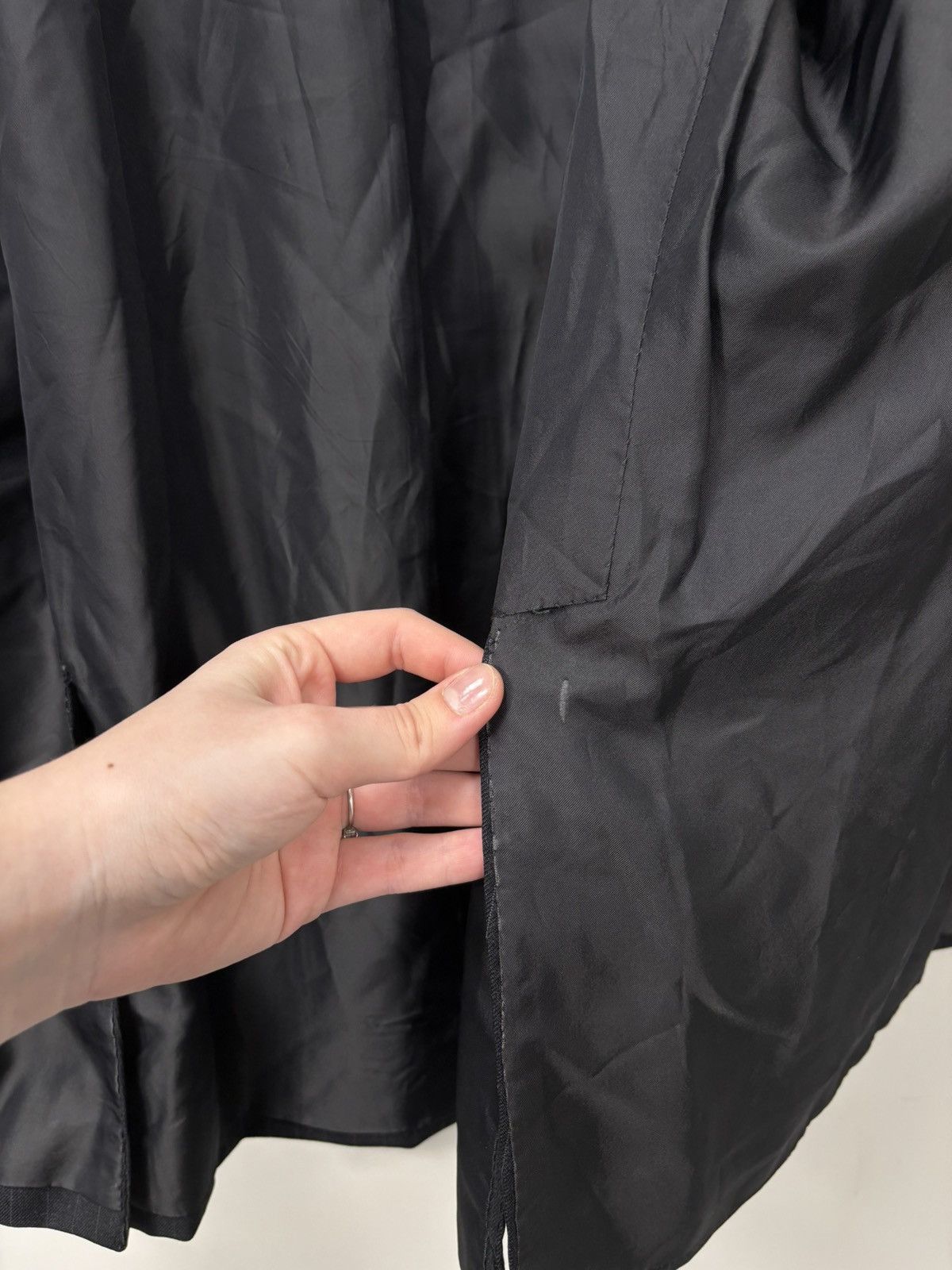 Holland & Sherry Holland & Sherry Men’s Dark Gray Pinstripe Wool Suit Size 52R - 13 Thumbnail