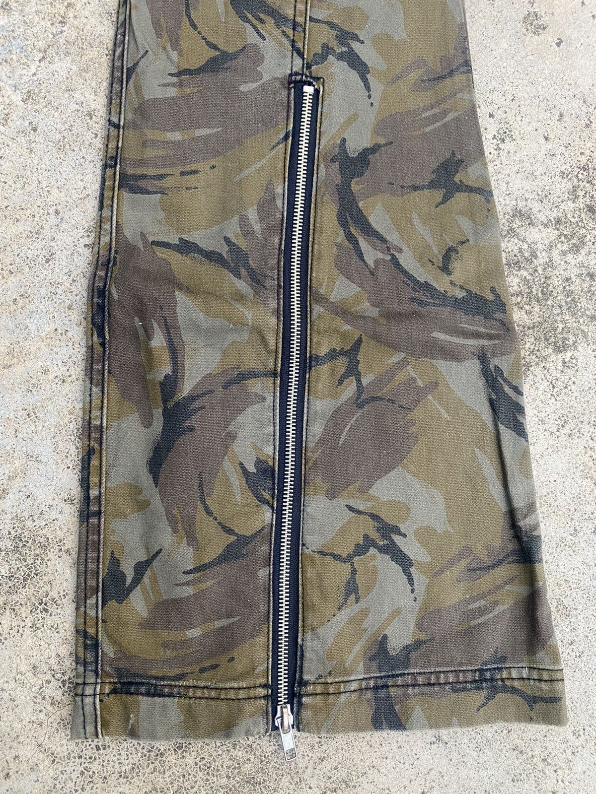 Japanese Brand Flare Jeans Algonquins Camo Zipper Bootcut Size US 31 - 4 Thumbnail