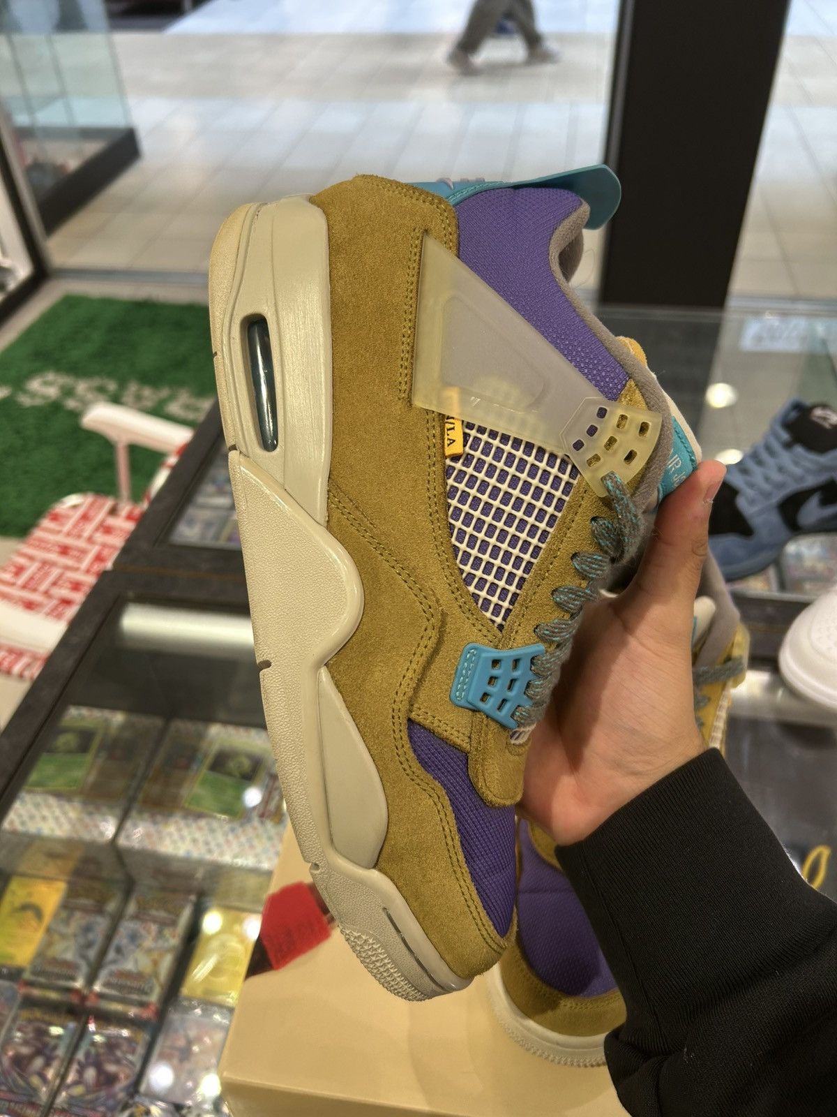 Jordan Brand × Union LA Jordan 4 Union desert moss Size US 9 / EU 42 - 5 Thumbnail