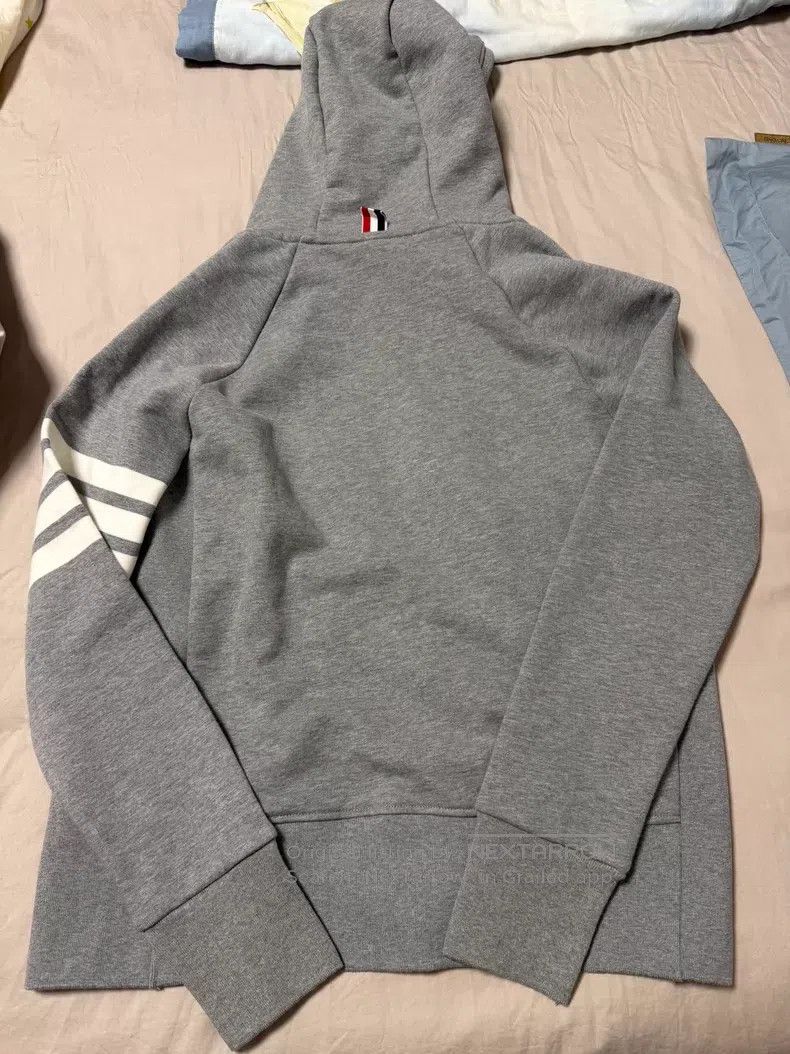 Thom Browne Thom Browne Hooded Sweatshirt Size US M / EU 48-50 / 2 - 2 Thumbnail