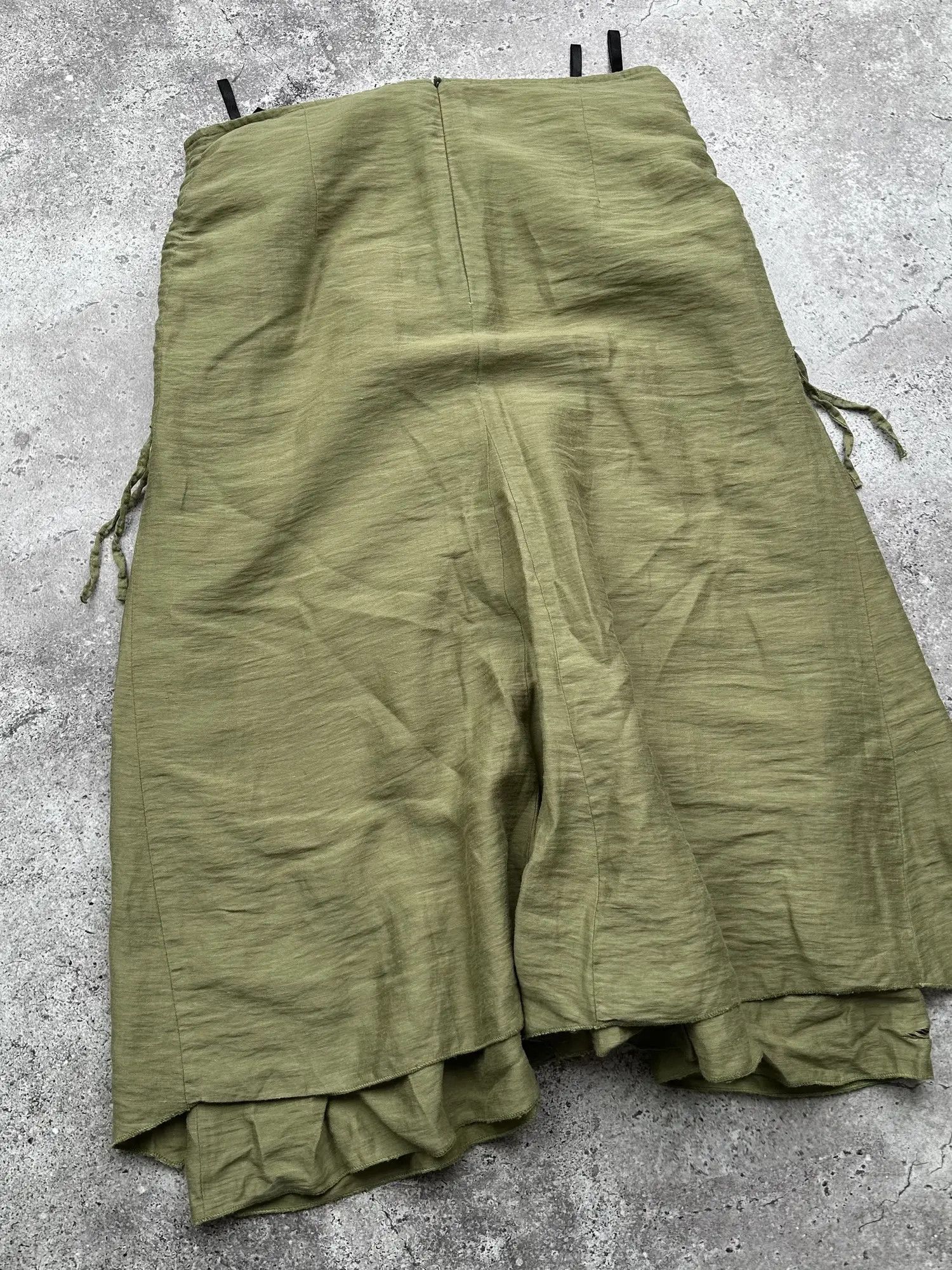 Vintage Vintage Bondage Skirt C485(V71) Size 30" / US 8 / IT 44 - 5 Thumbnail