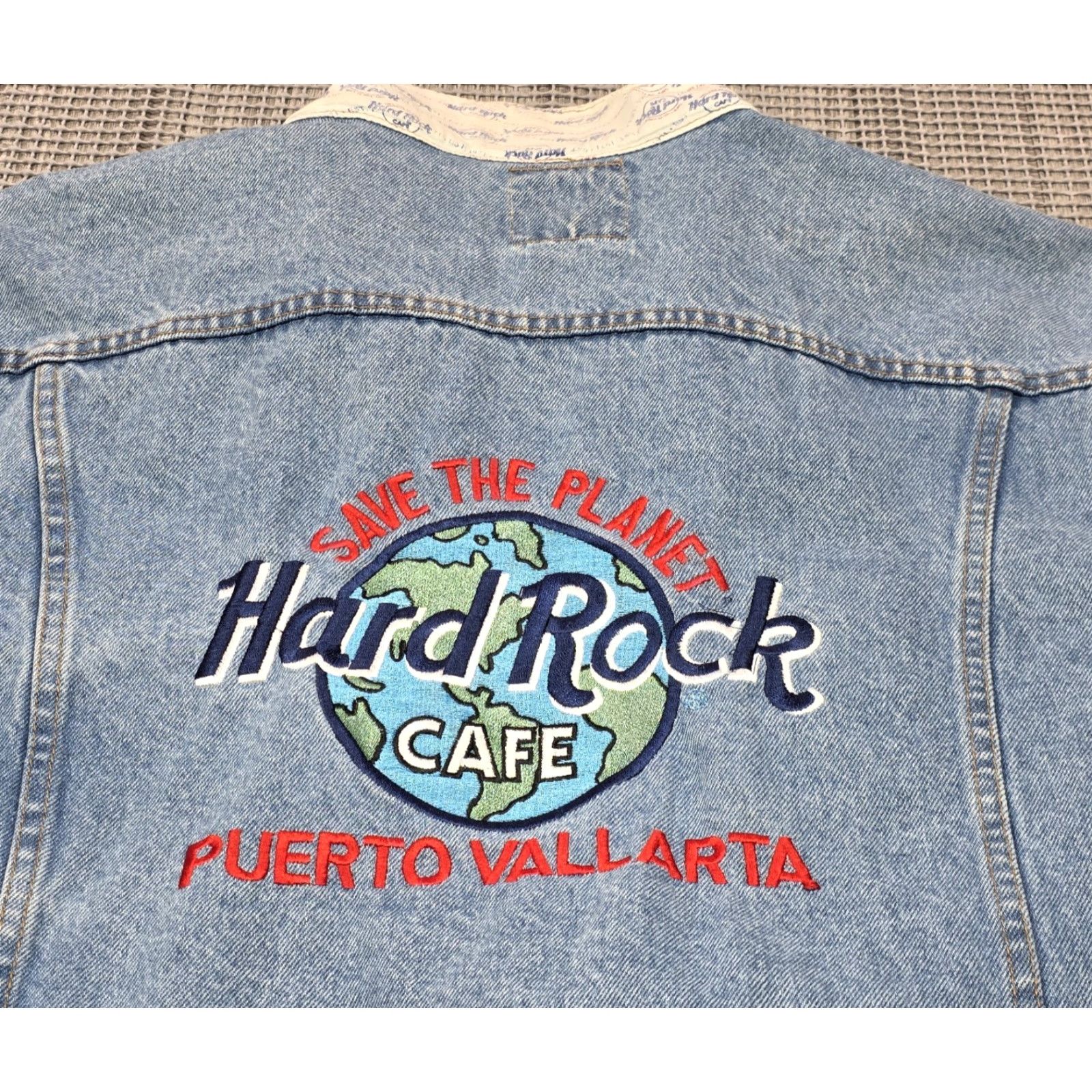 Hard Rock Cafe VINTAGE Hard Rock Cafe Embroider Save The Planet Jean Trucker Jacket Puerto Vallarta Size US 36 / EU 52 - 7 Thumbnail