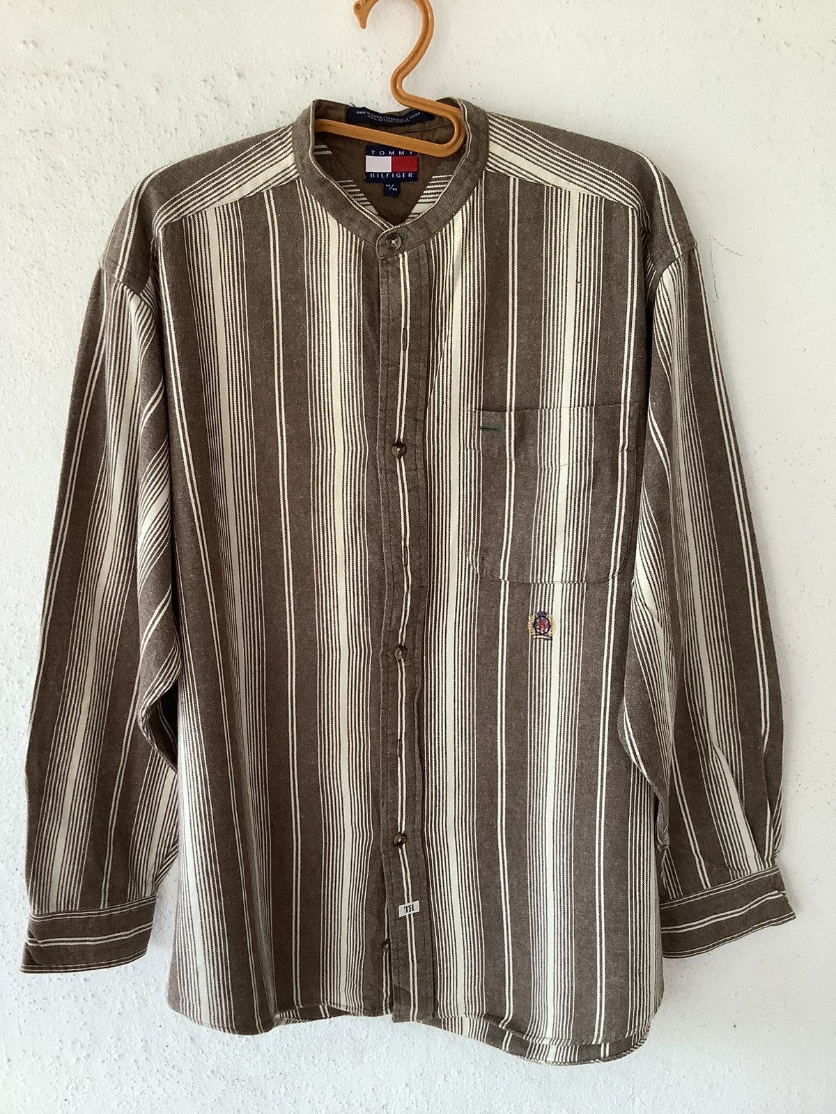 Tommy Hilfiger × Vintage Vintage Tommy Hilfiger Button Up Shirt Size US L / EU 52-54 / 3 - 1 Thumbnail