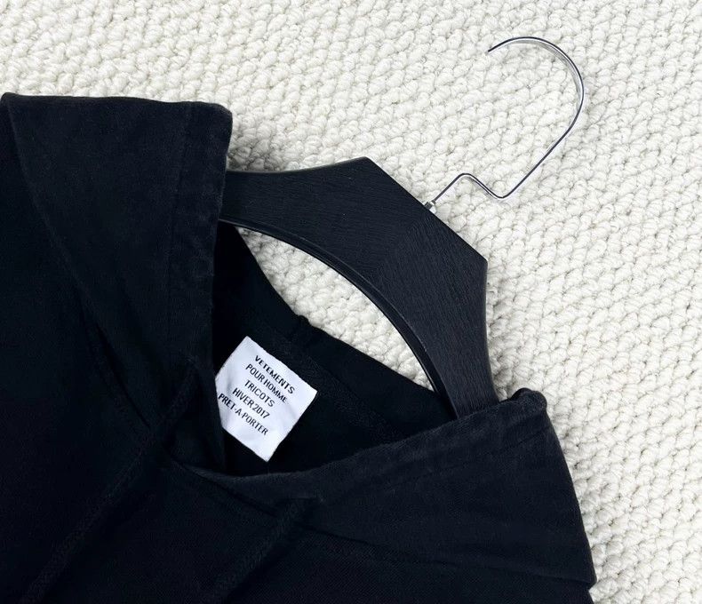 Vetements Vetements Five-pointed star dirty words slogan logo long ho Size US L / EU 52-54 / 3 - 3 Thumbnail