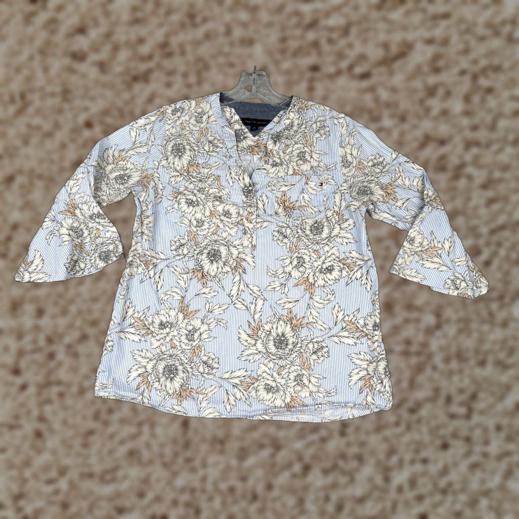 Tommy Hilfiger Tommy Hilfiger Shirt Women L Blue Beige Floral Stripe 3/4 Bell Sleeve Cotton Knit Logo Button Casual All Seasons Size L / US 10 / IT 46 - 1 Thumbnail
