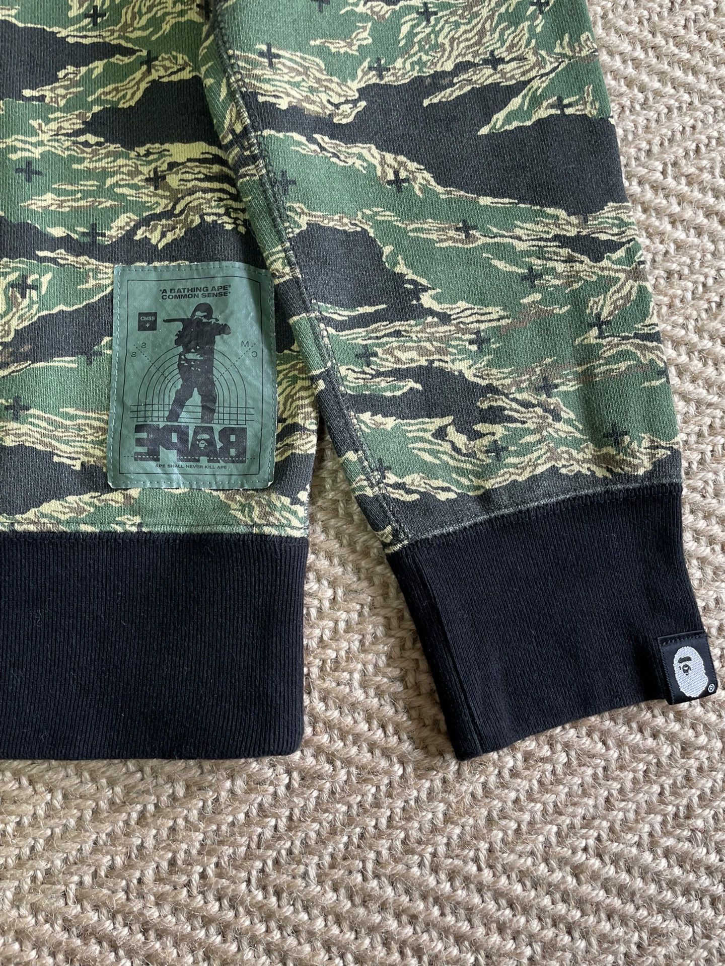 Bape BAPE X CMSS Tiger Camo Crewneck S Near New 2x Size US S / EU 44-46 / 1 - 3 Thumbnail
