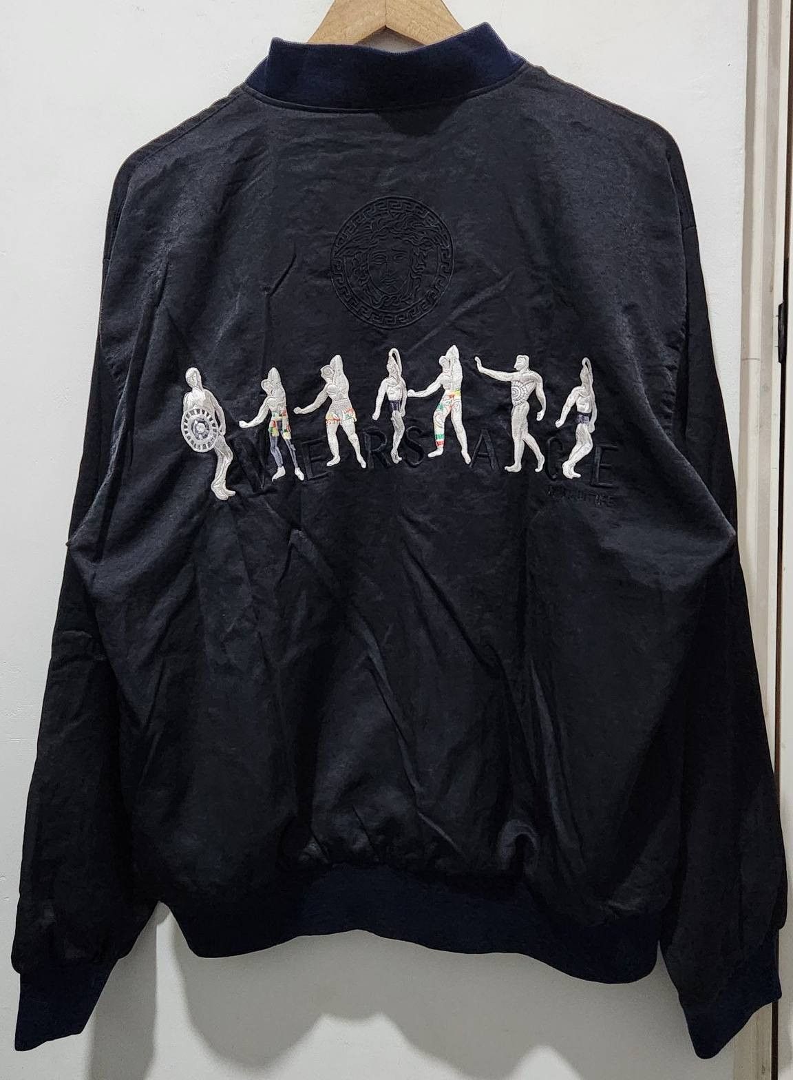 Versace Jeans Couture Versace Jeans Couture Bomber Jacket Vintage Hercules Size US L / EU 52-54 / 3 - 2 Thumbnail