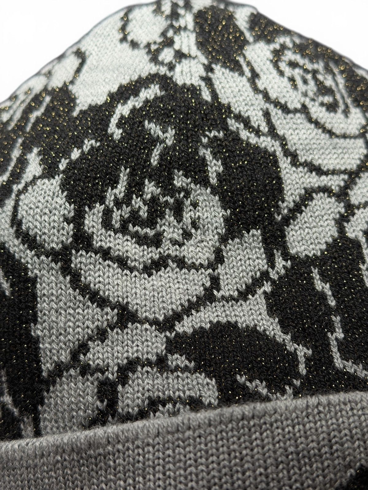 Chanel CHANEL CLOCHE 25A CAMELLIA REVERSIBLE BEANIE Size ONE SIZE - 10 Thumbnail