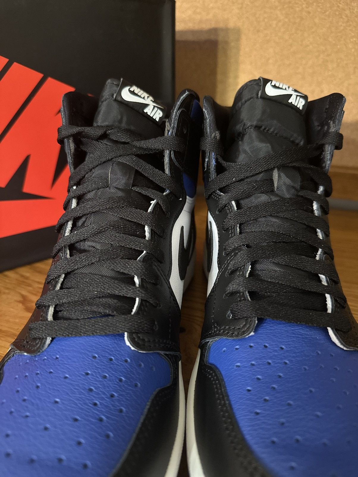 Jordan Brand Jordan 1 Retro High OG Royal Toe Size US 11 / EU 44 - 5 Thumbnail