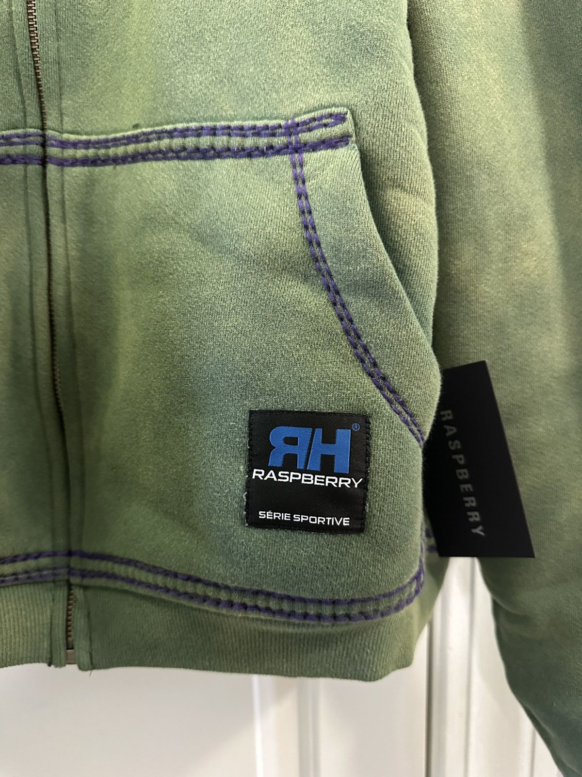The GV Gallery Raspberry Skunk Zip Up (M) Size US M / EU 48-50 / 2 - 5 Thumbnail