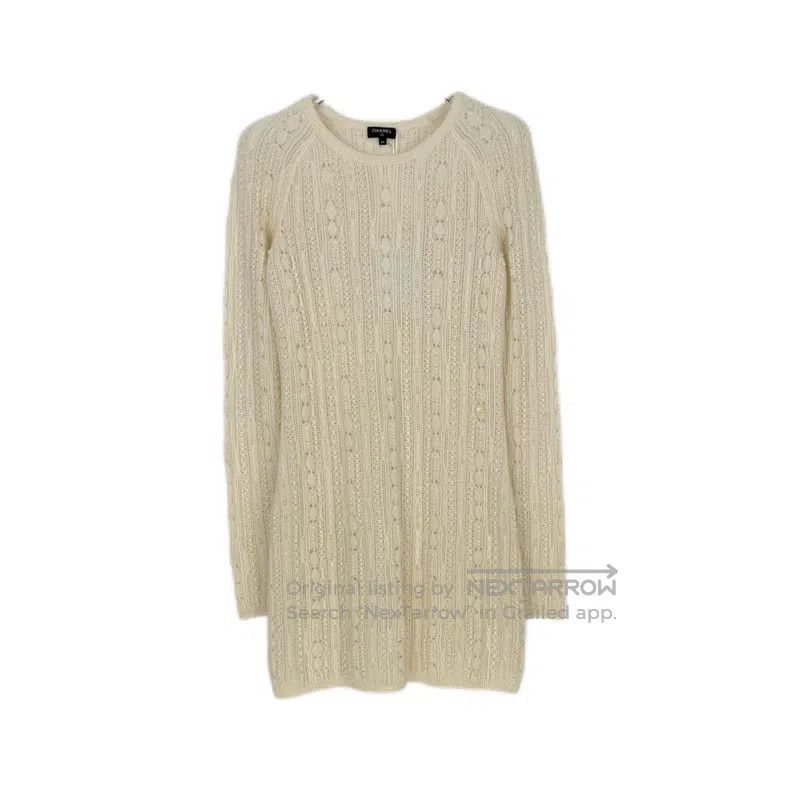 Chanel Chanel Milky white classic logo hollow patterned cashmere Size XXS / US 00 / IT 34 - 1 Thumbnail