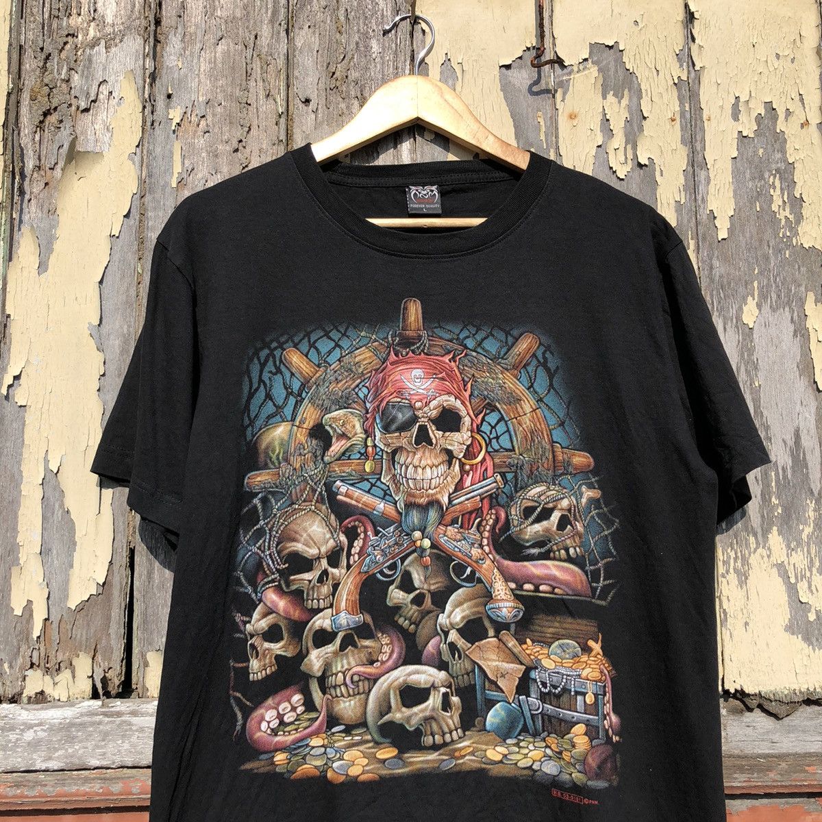 Vintage Vintage y2k Pirates Skulls Tshirt Size US L / EU 52-54 / 3 - 3 Thumbnail