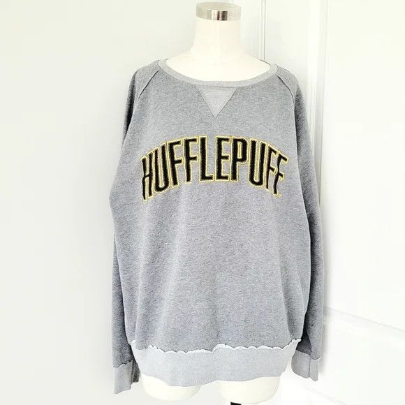 Universal Studios Harry Potter Hufflepuff Crew Neck Sweatshirt Size XL / US 12-14 / IT 48-50 - 5 Thumbnail