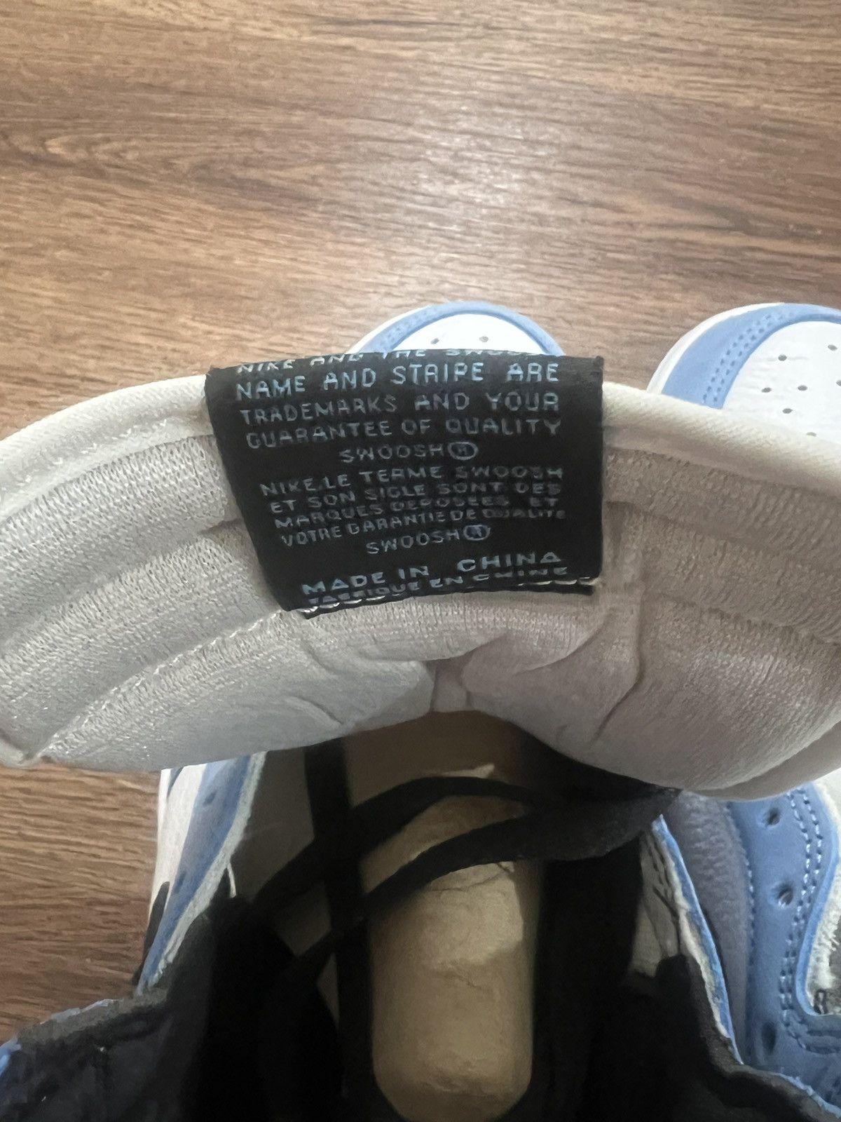 Jordan Brand Men’s Air Jordan 1 OG High Retro University Blue Sneakers Size US 10.5 / EU 43-44 - 12 Thumbnail
