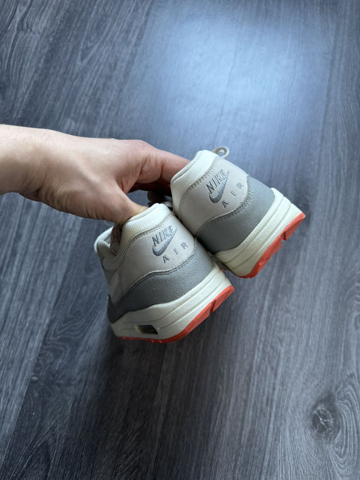 Nike Air Max 1 Essential ‘Pigeon’ Size US 10 / EU 43 - 6 Thumbnail