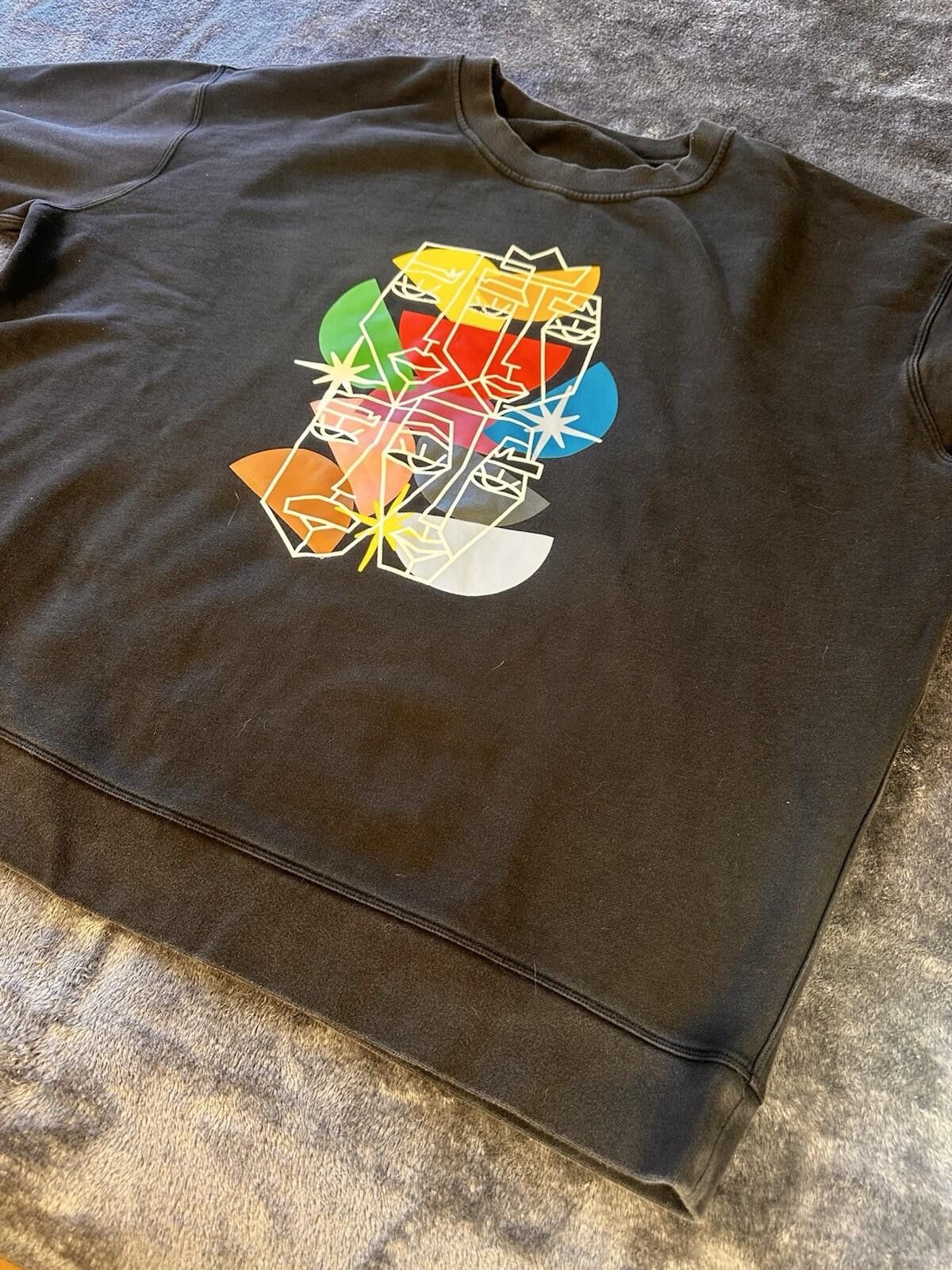 Lululemon Lululemon Black Sweatshirt Graphic Print Crewneck XXL Women Size L / US 10 / IT 46 - 1 Thumbnail
