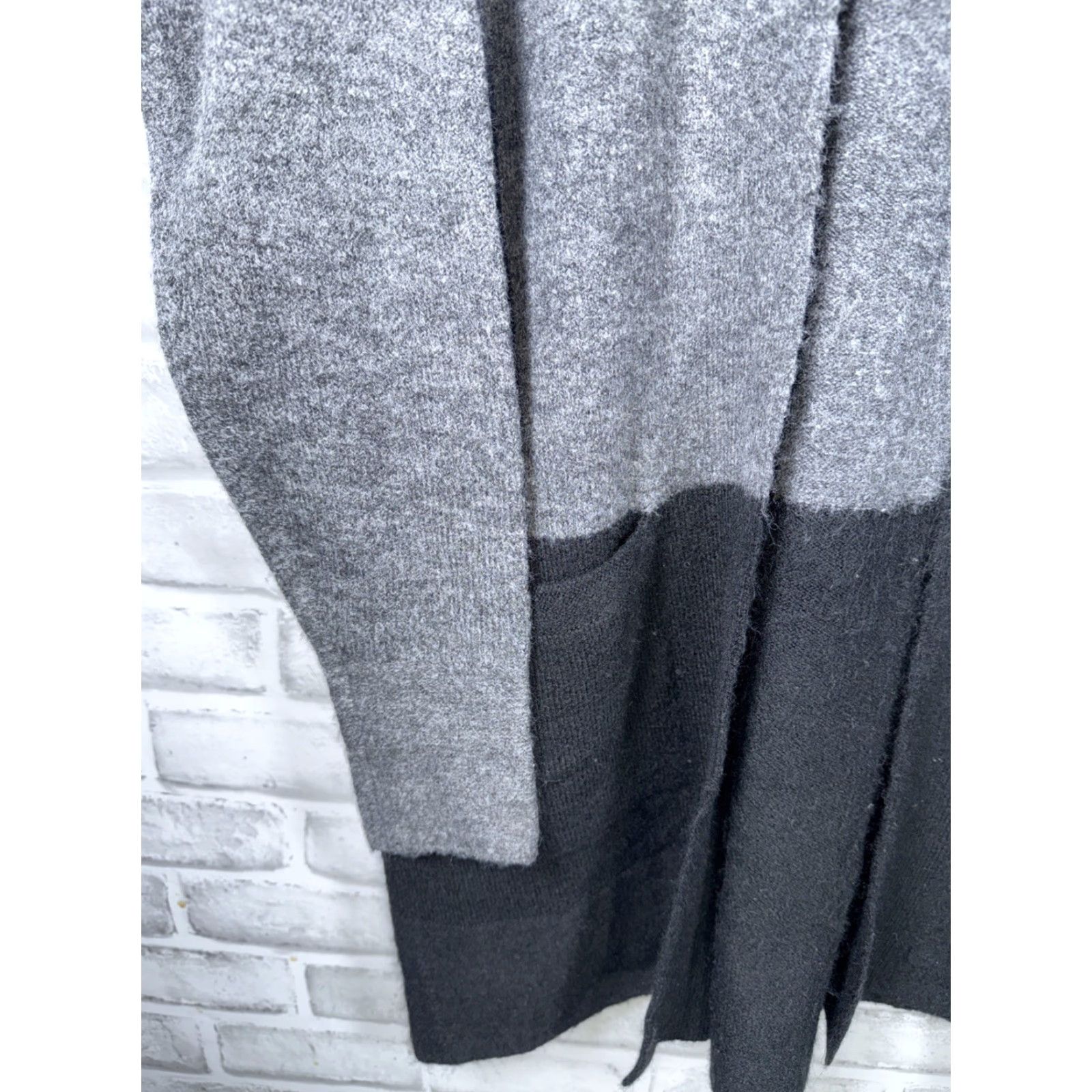 Banana Republic Banana Republic Cardigan Gray Black Long Open Womens S Sweater Acrylic Blend Open Size S / US 4 / IT 40 - 5 Thumbnail