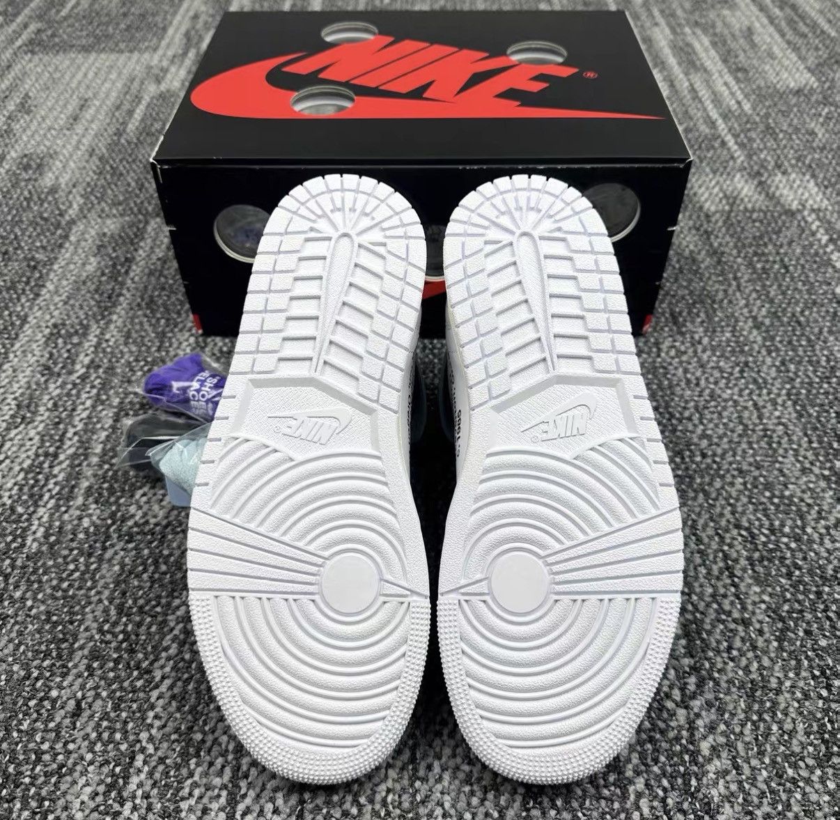 Jordan Brand Jordan × Virgil Abloh Archive Alaska AJ1 VAA Sneakers J42 Size US 8 / EU 41 - 6 Thumbnail