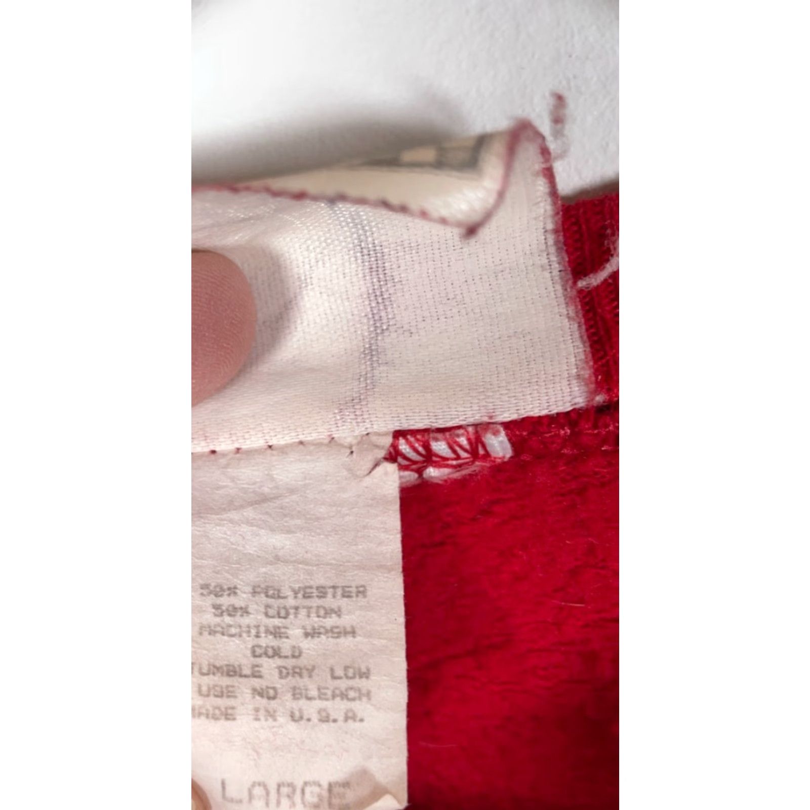 Vintage VINTAGE Zoodles 90s Christmas Snowman Sweatshirt Adult L Red Crewneck Geometric Graphic Print Pullover Size L / US 10 / IT 46 - 4 Thumbnail