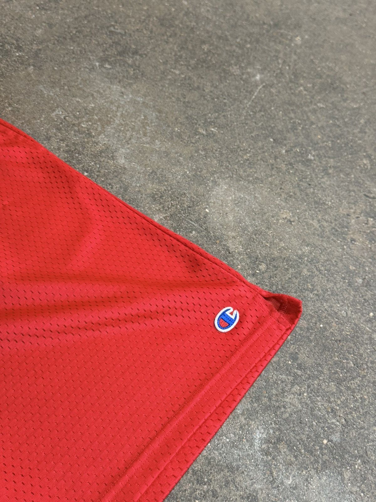 Champion Champion Mesh Patch Logo Shorts XL Red Size US 36 / EU 52 - 4 Thumbnail