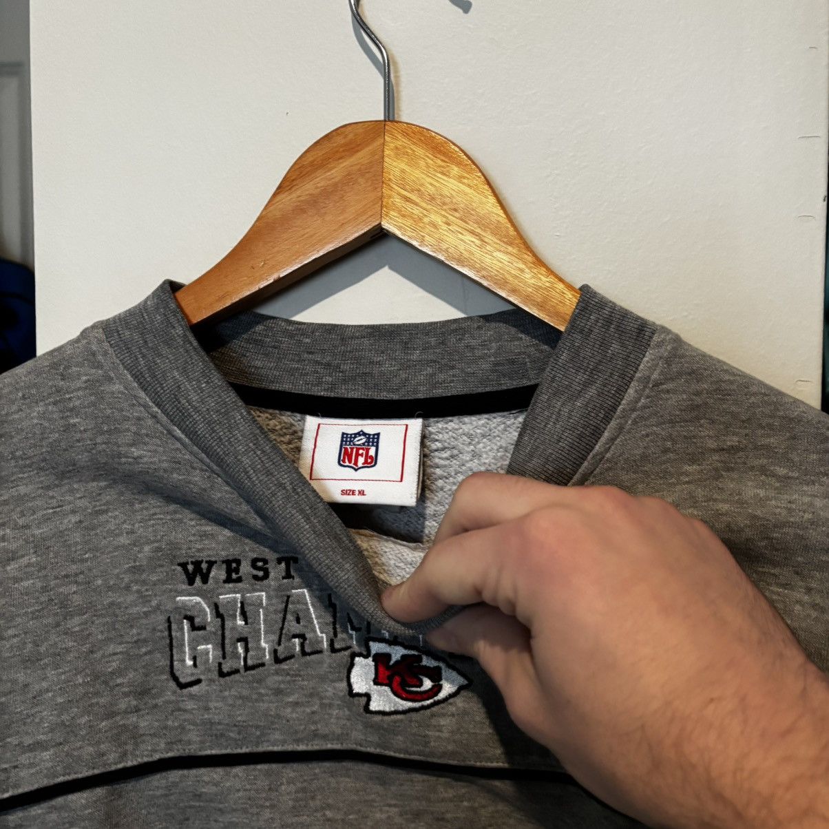 NFL Vintage Y2K 2003 Kansas City Chiefs West Division Crewneck Size US XL / EU 56 / 4 - 3 Thumbnail