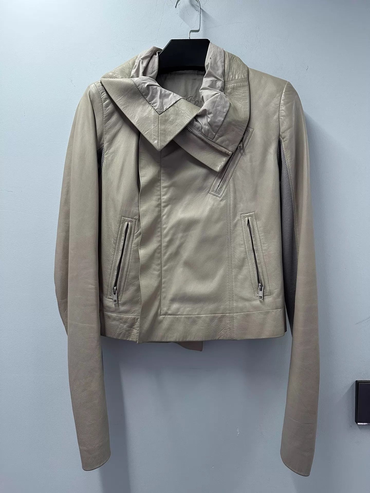 Rick Owens Rick Owens Lambskin Biker Jacket Ivory White Women's Rare Size M / US 6-8 / IT 42-44 - 1 Thumbnail