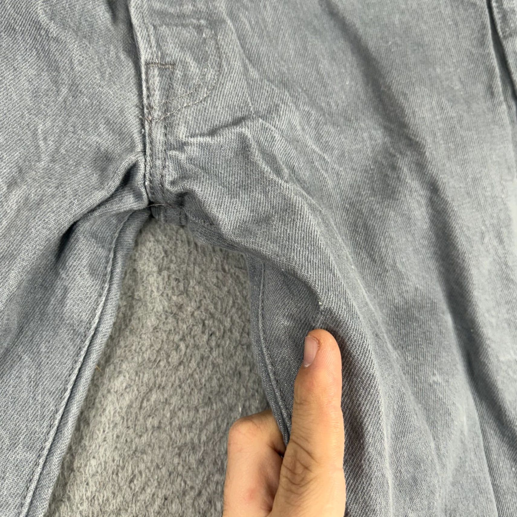 Levi's Levi's 501 Straight Jeans Mens 31x33 Gray Denim Button Fly Casual Straight Fit Regular 5-Pocket Design Cotton Size US 31 - 2 Thumbnail