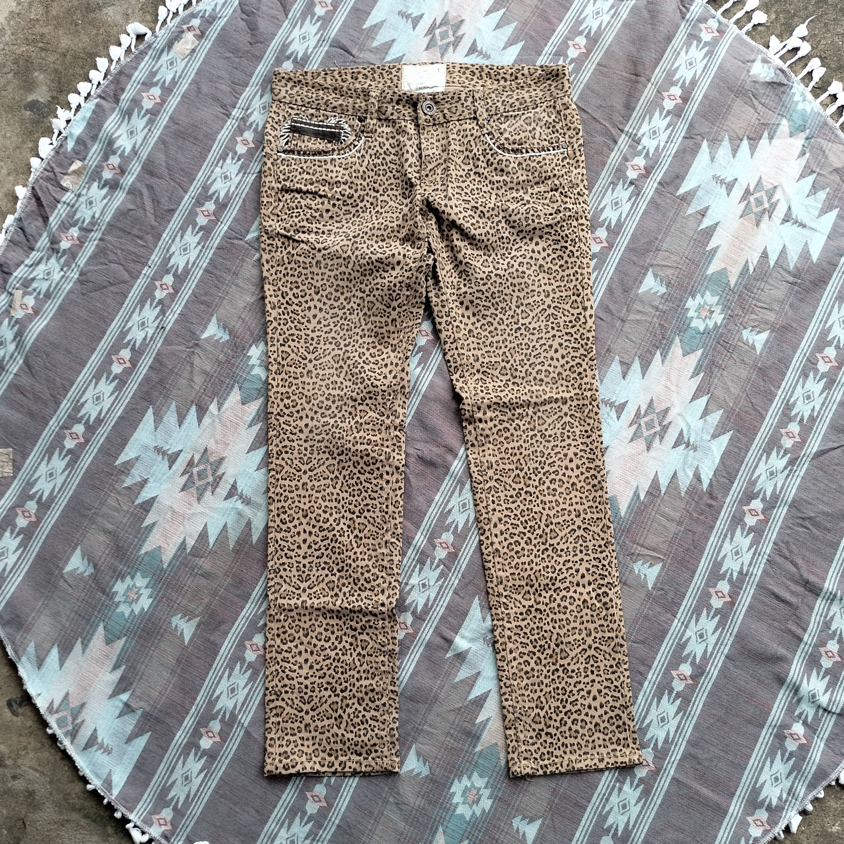 Japanese Brand Lolita yoshitomo nara leopard pants Size US 30 / EU 46 - 1 Thumbnail
