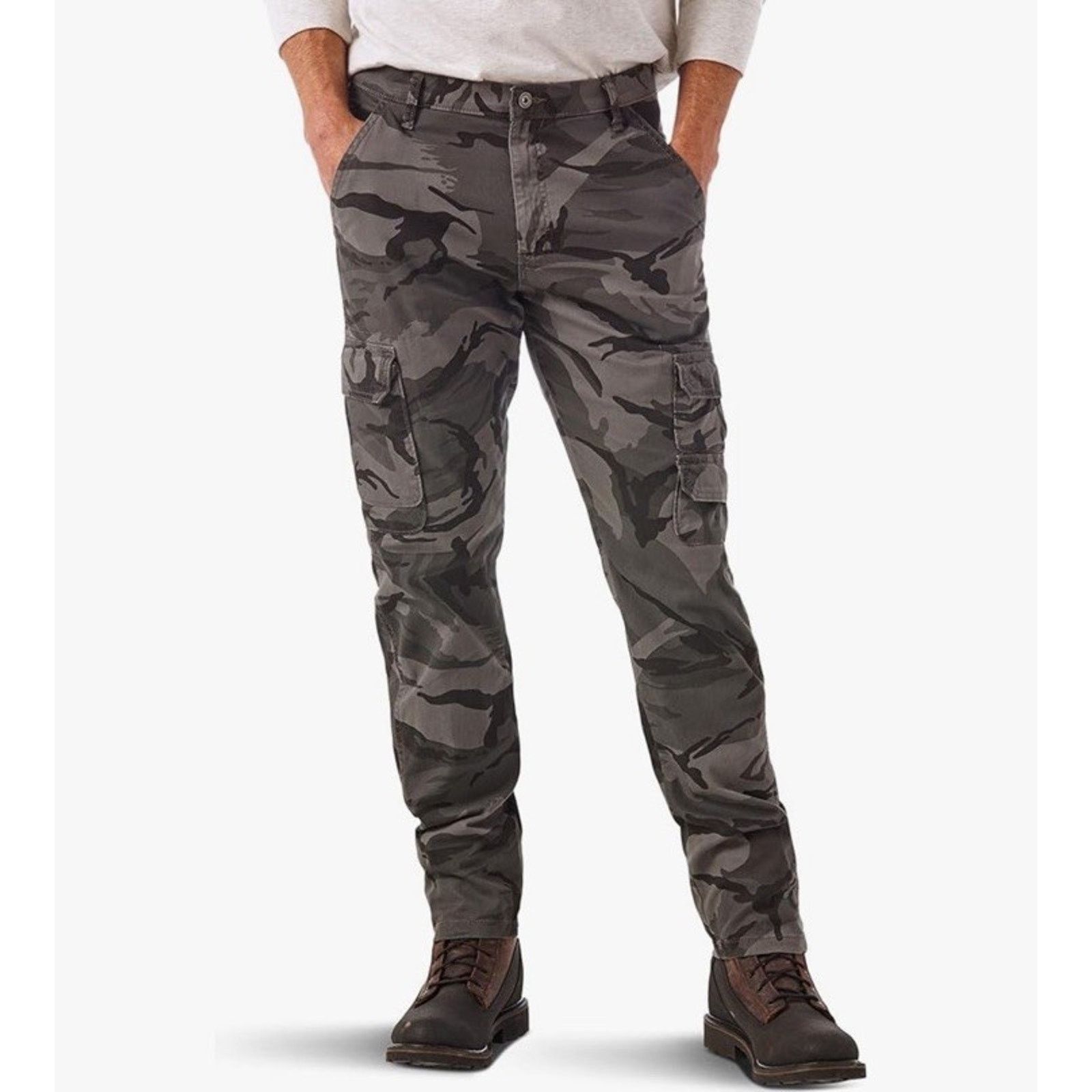 Wrangler Wrangler Authentics Camo Cargo Tapered Faded Stretch Gorp Size US 28 / EU 44 - 1 Thumbnail