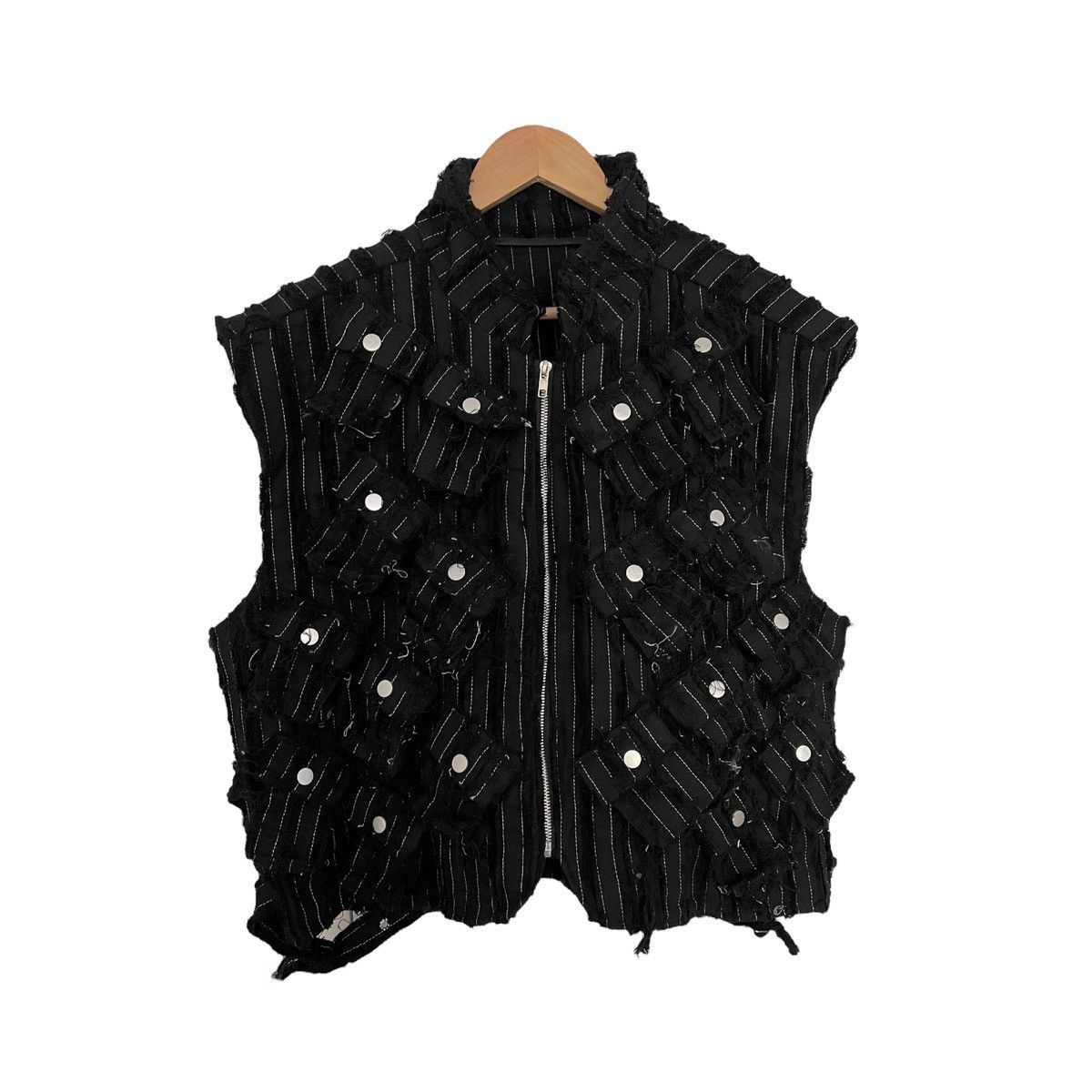 Designer × Japanese Brand Pinstripe distressed multi cargo vest Size US XL / EU 56 / 4 - 1 Thumbnail