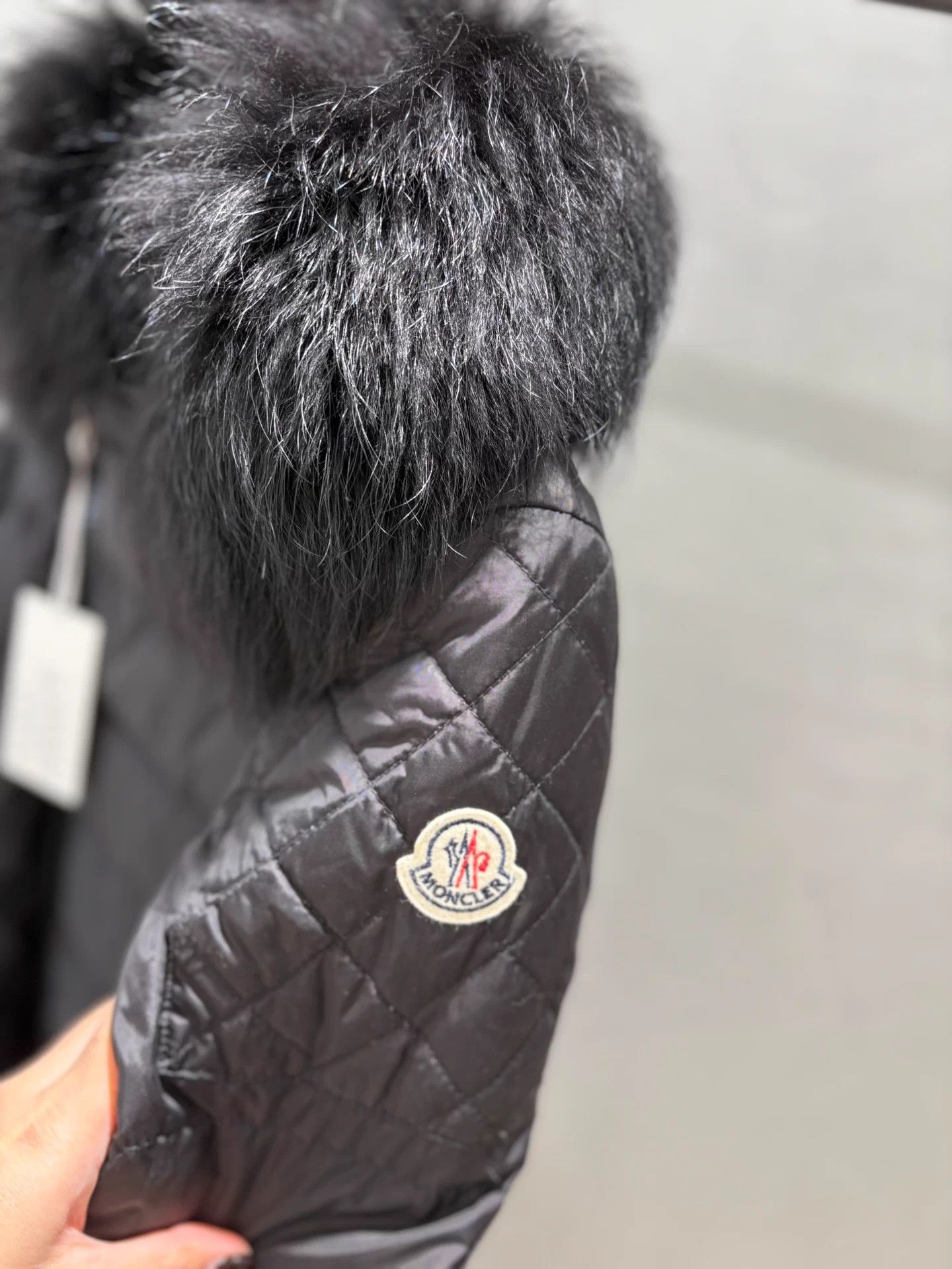 Moncler Moncler A-line mid-length black fur puffer jacket 00 Size XXS / US 00 / IT 34 - 2 Thumbnail