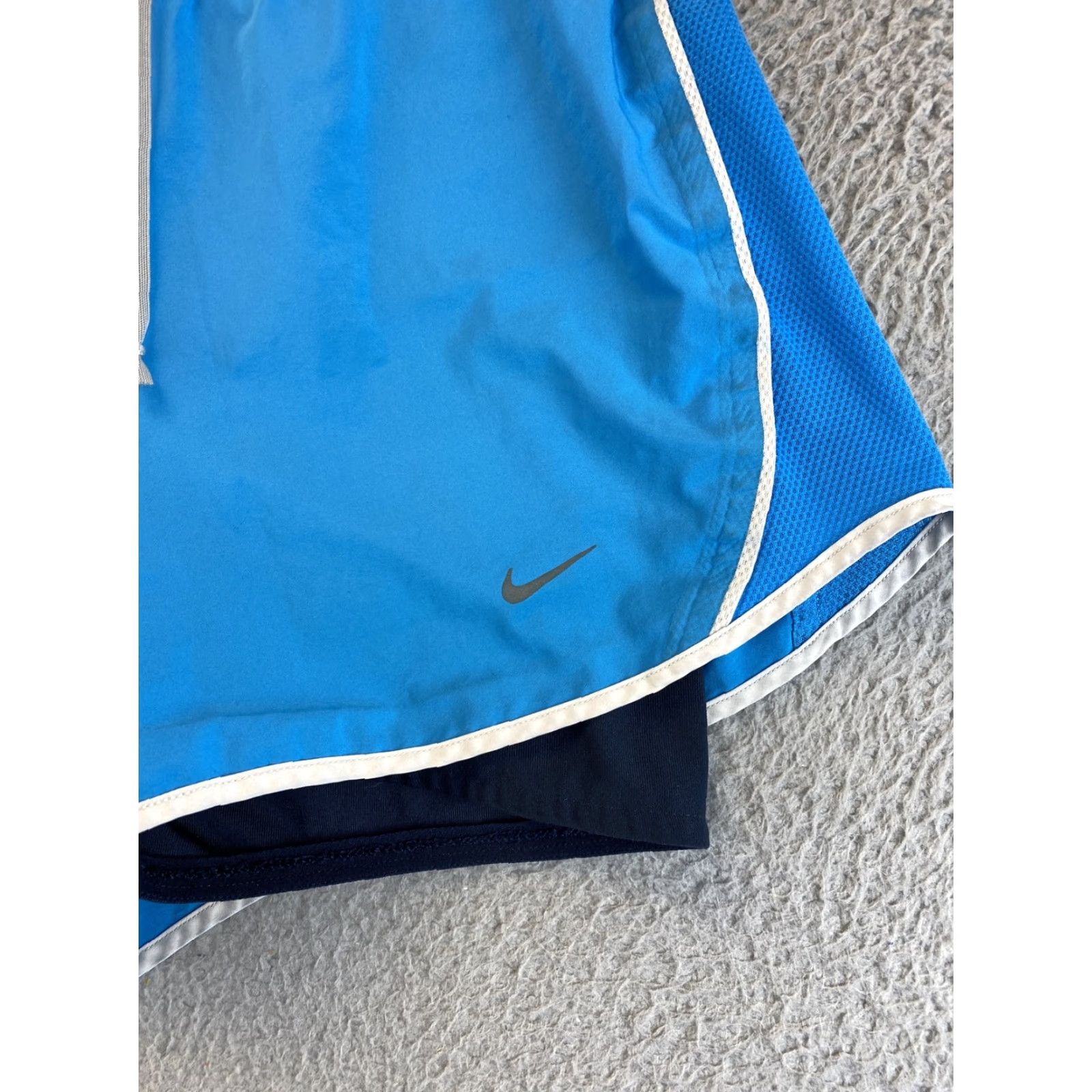 Nike Nike Women Running Shorts Blue Elastic Waist 30-32 Inseam NA Size M Athletic Nike Shorts Women’s Athletic Sportswear 78-66 (M) Size 32" / US 10 / IT 46 - 2 Thumbnail