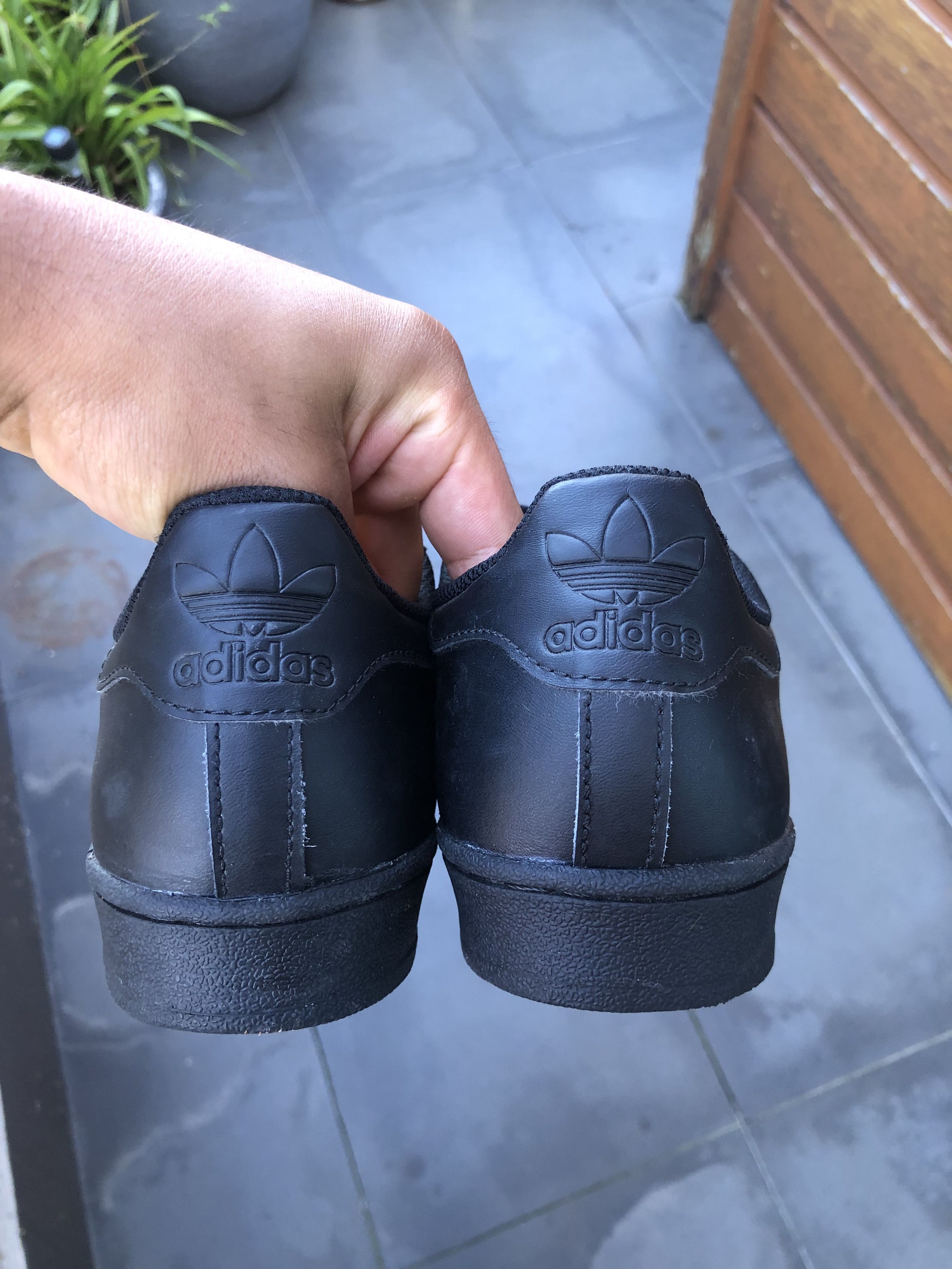Adidas Adidas Superstar Size US 7 / EU 40 - 3 Thumbnail