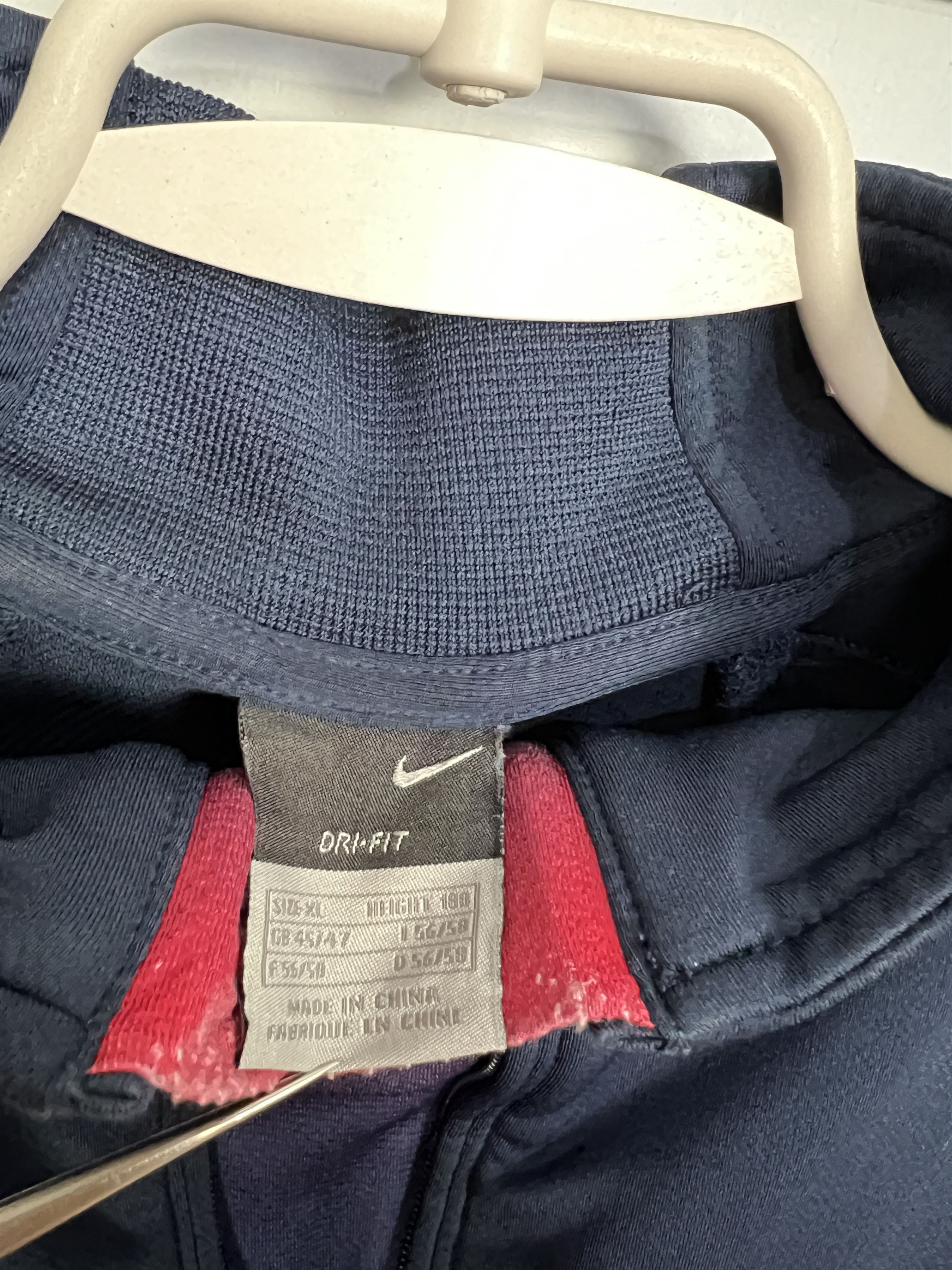Nike Vintage Nike Arsenal Football Train Jacket Track Top Gunners Size US XL / EU 56 / 4 - 8 Thumbnail