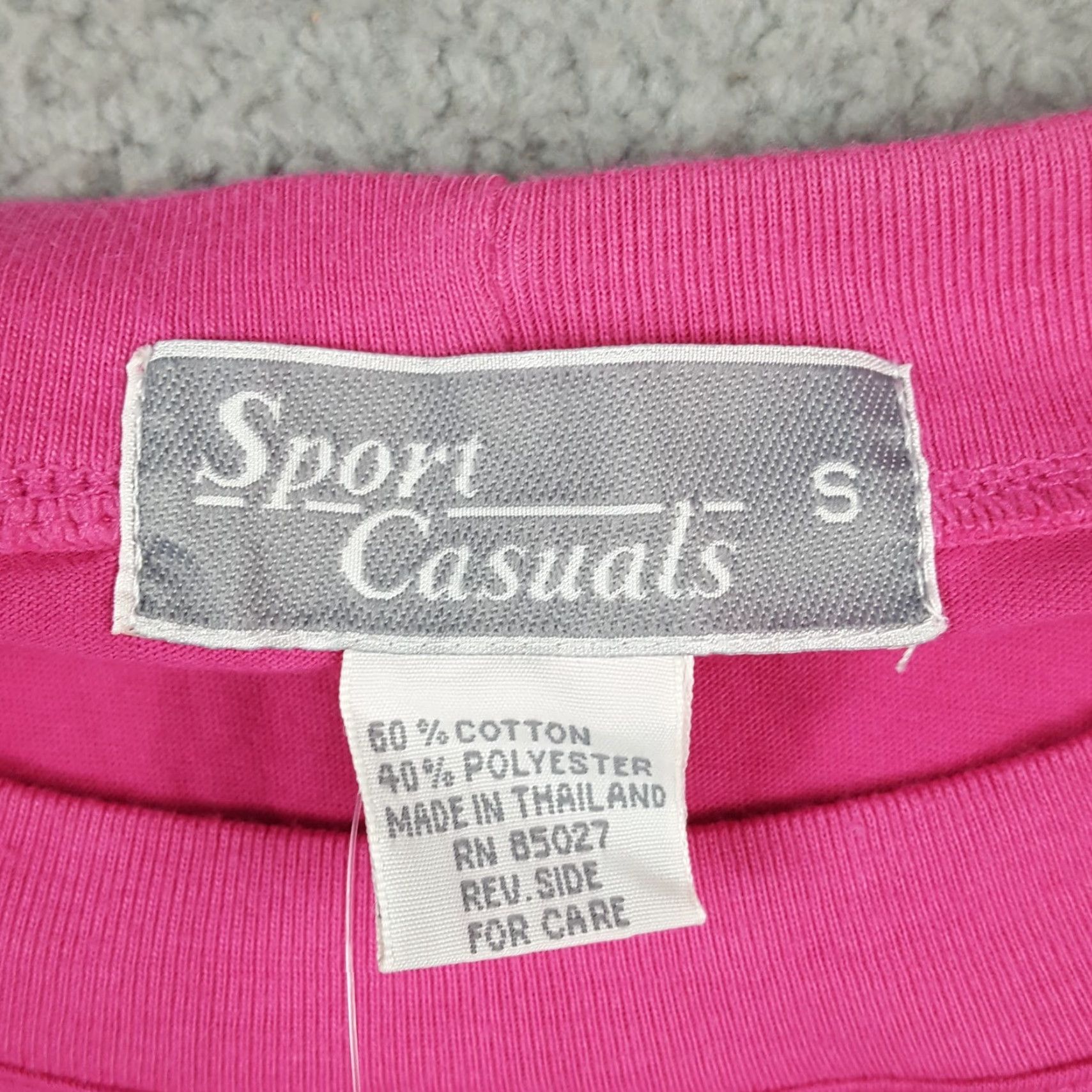 Pinko VINTAGE Sports Casuals T-Shirt Short Sleeve Women S Pink 90s Neon Pink Workout Top Casual 80s 90s Classic Retro Vintage Shirt Womens Size S / US 4 / IT 40 - 6 Thumbnail