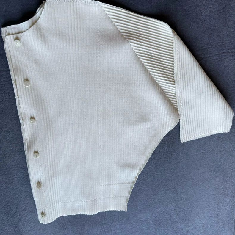 Issey Miyake issey miyake size:one size White cardigan Size XXS / US 00 / IT 34 - 1 Thumbnail