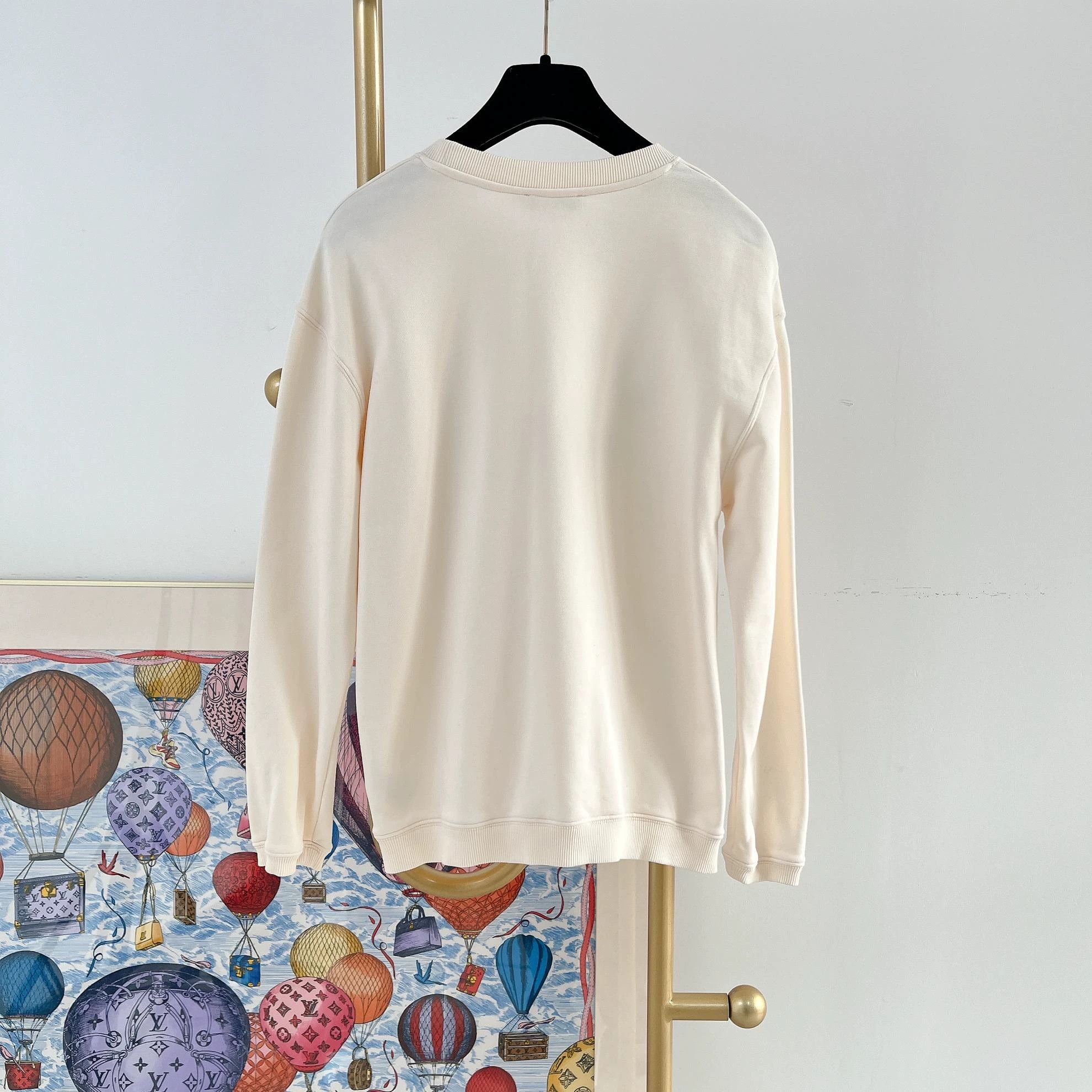 Other Bonpoint Ivory Embroidered Sweatshirt 14A Size XS / US 0-2 / IT 36-38 - 2 Thumbnail