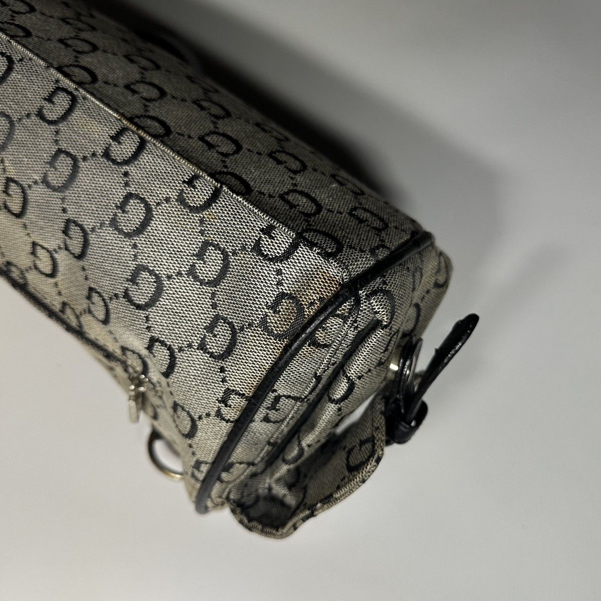 Other GUESS STYLE VINTAGE Y2K MONOGRAM SHOULDER BAG Studded Size ONE SIZE - 12 Thumbnail