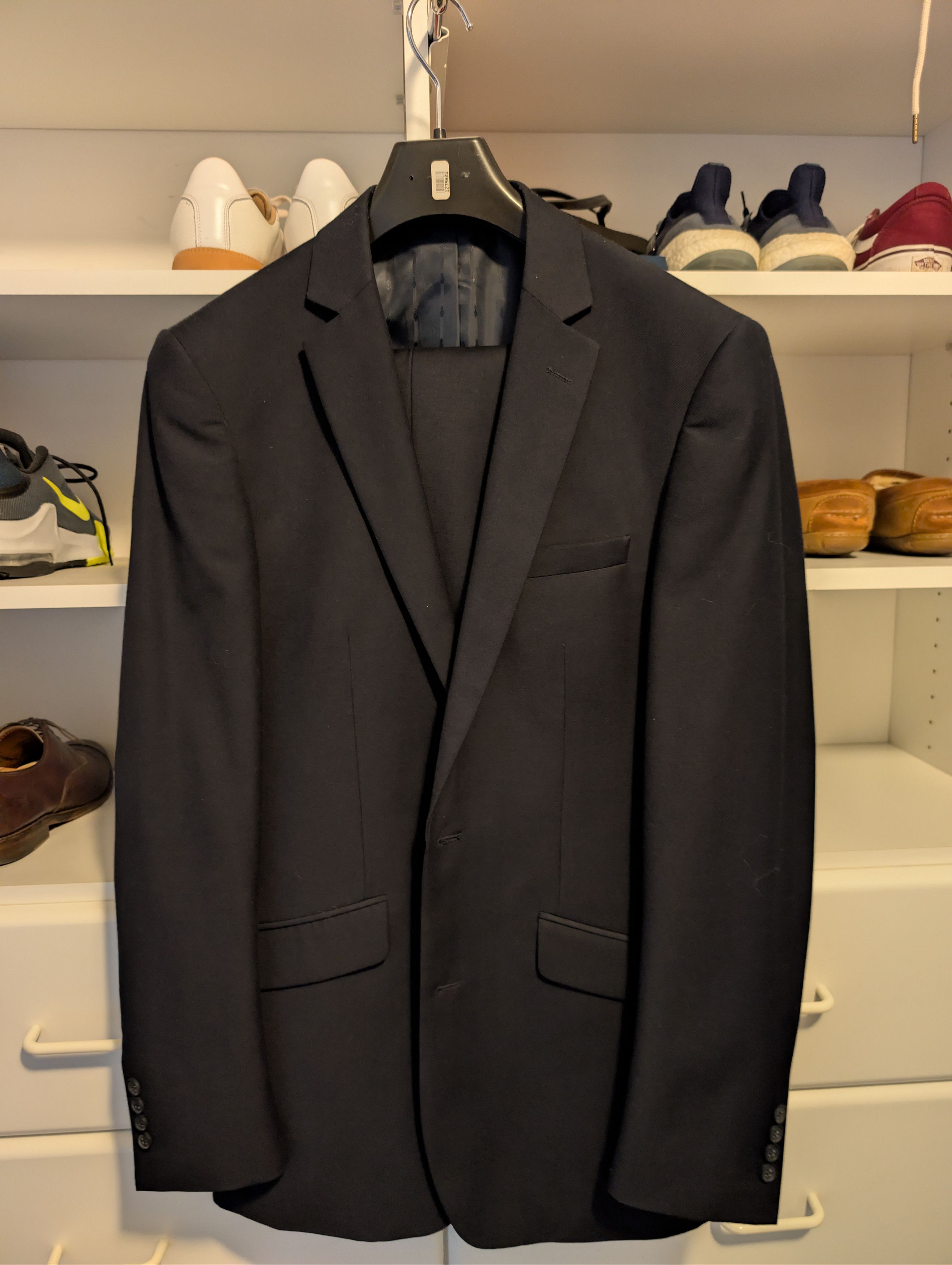 Combatant Gentlemen Navy Suit Size 38L - 1 Thumbnail