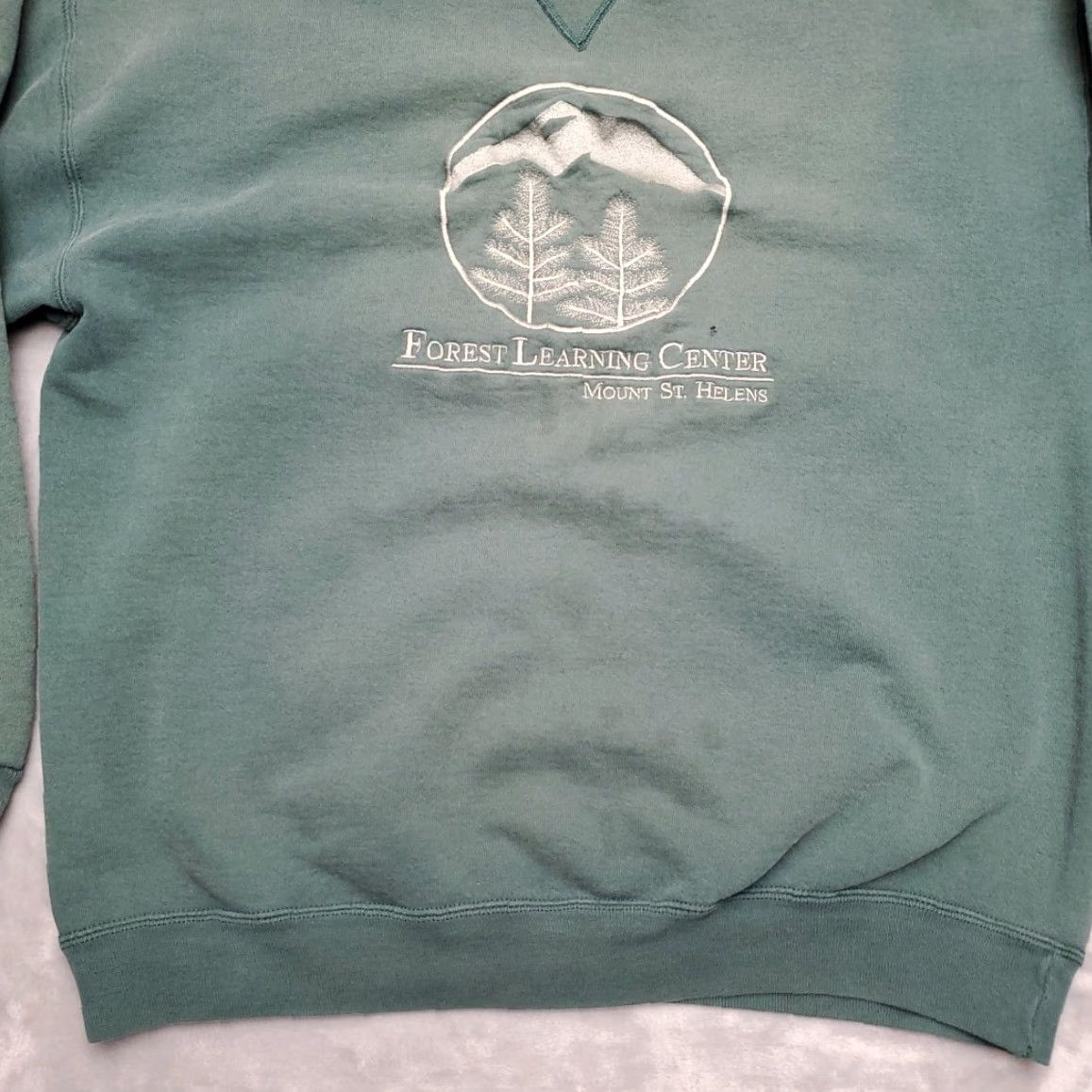 Soffe VINTAGE Mount St Helens Sweatshirt Mens XL Green Soffe Crew Neck Pullover Cotton Polyester Fleece Solid 90s Nature USA Sports Learning Center Mens Size US XL / EU 56 / 4 - 2 Thumbnail