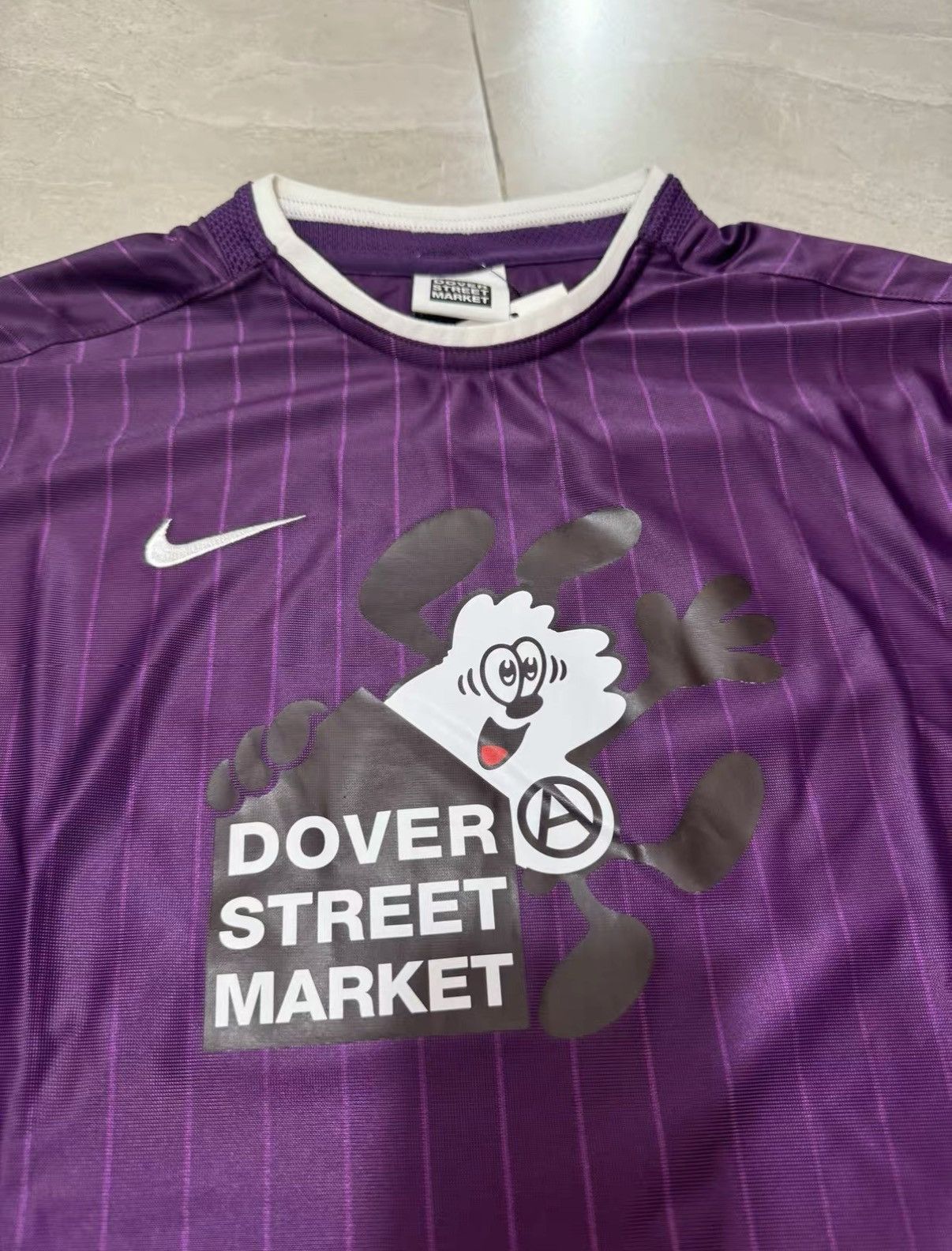 Verdy VERDY x DSM (Dover Street Market) x Nike Soccer Jersey J34 Size US XL / EU 56 / 4 - 2 Thumbnail