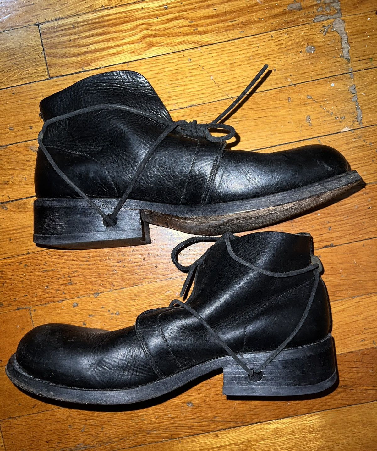 Dirk Bikkembergs Dirk Bikkemberg 90s Lace through Heel Mid Top Boot Size US 9 / EU 42 - 2 Thumbnail