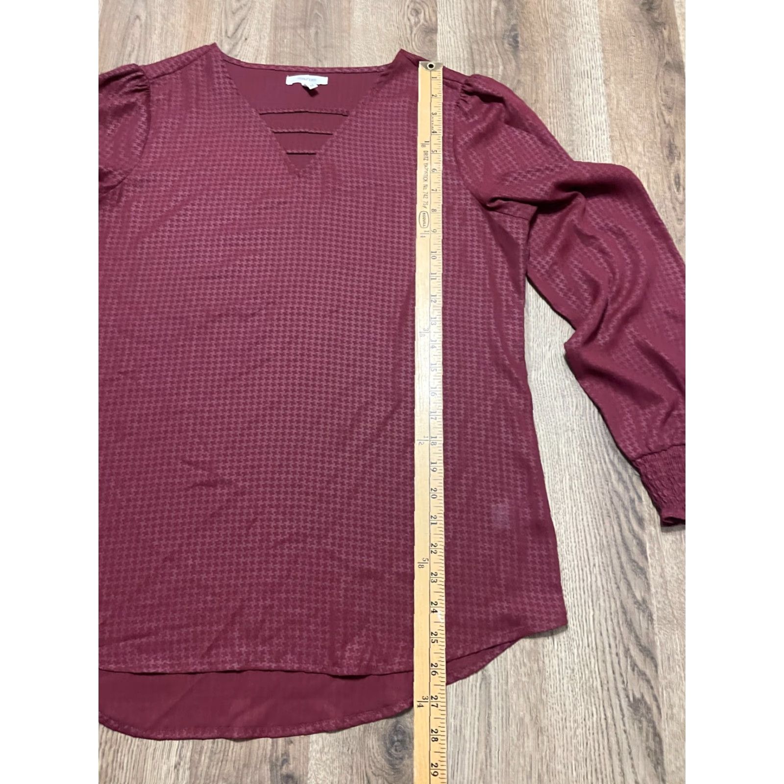 Vintage Maurices Shirt Women’s Size M Maroon Long Sleeve V-Neck Pullover Casual Regular T-Shirt Fall Spring Summer Modern Basic Size M / US 6-8 / IT 42-44 - 6 Thumbnail